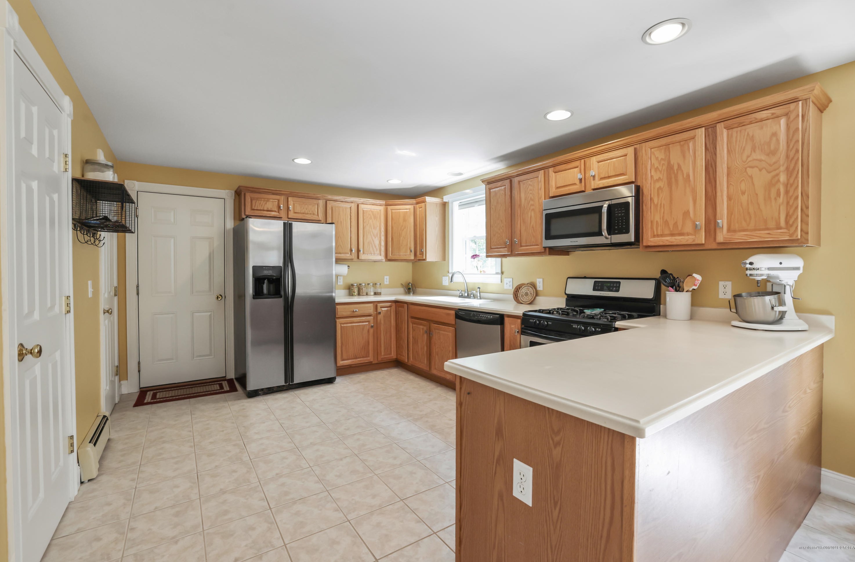 21 Annies Way, Gorham ME  04038-2391 exterior