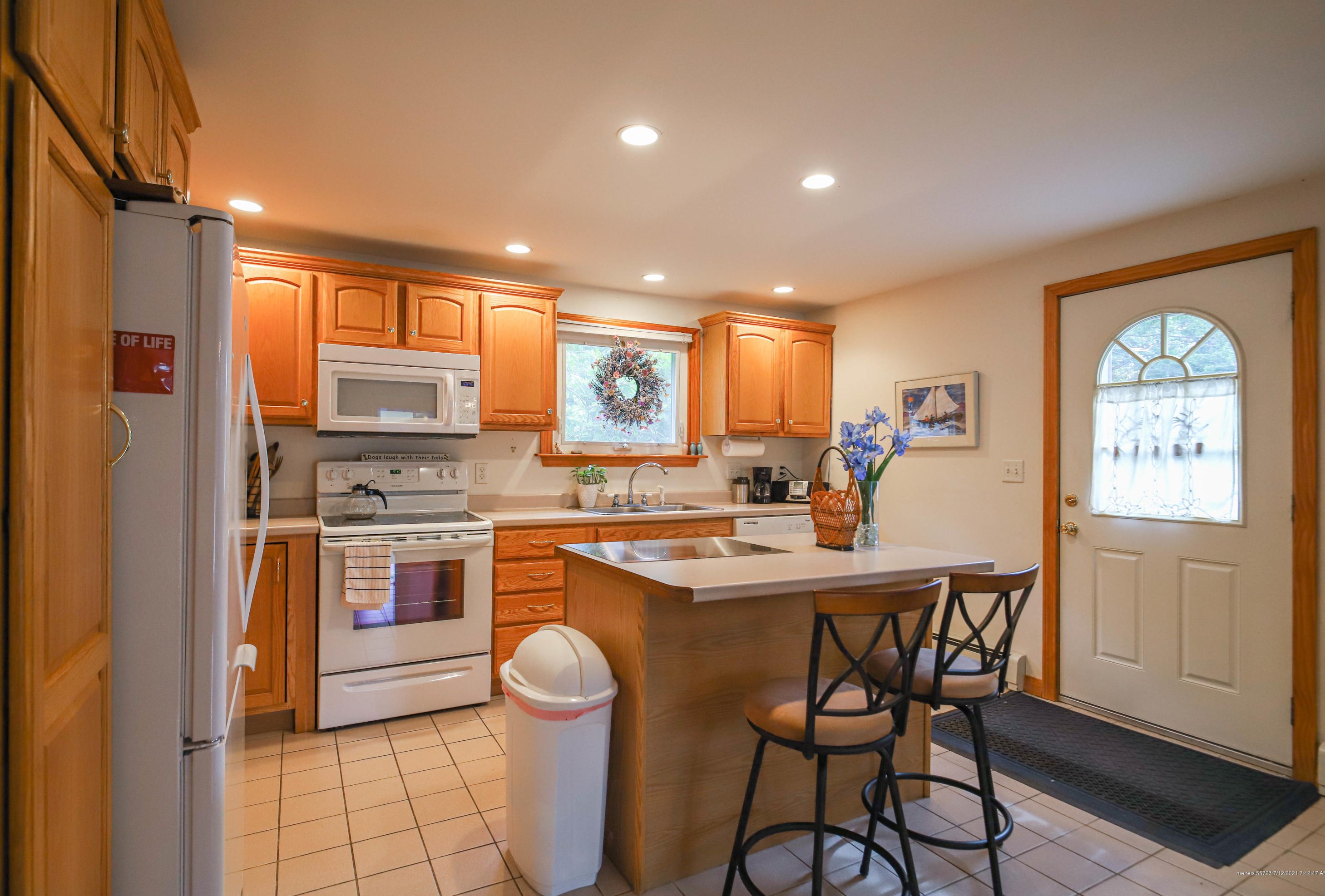 22 Stroudwater Pl, Westbrook ME  04092-4044 exterior