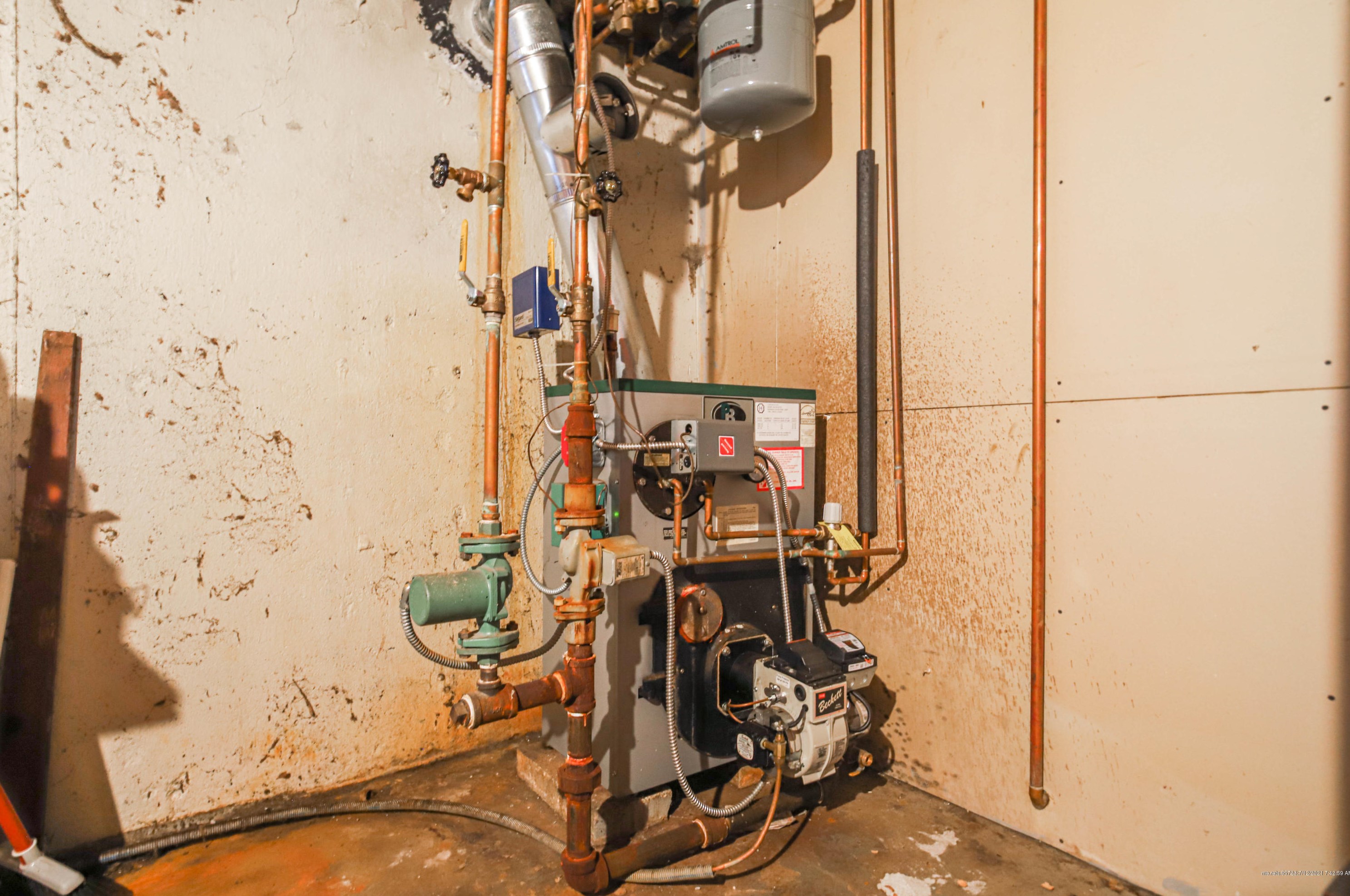 22 Stroudwater Pl, Westbrook ME  04092-4044 exterior