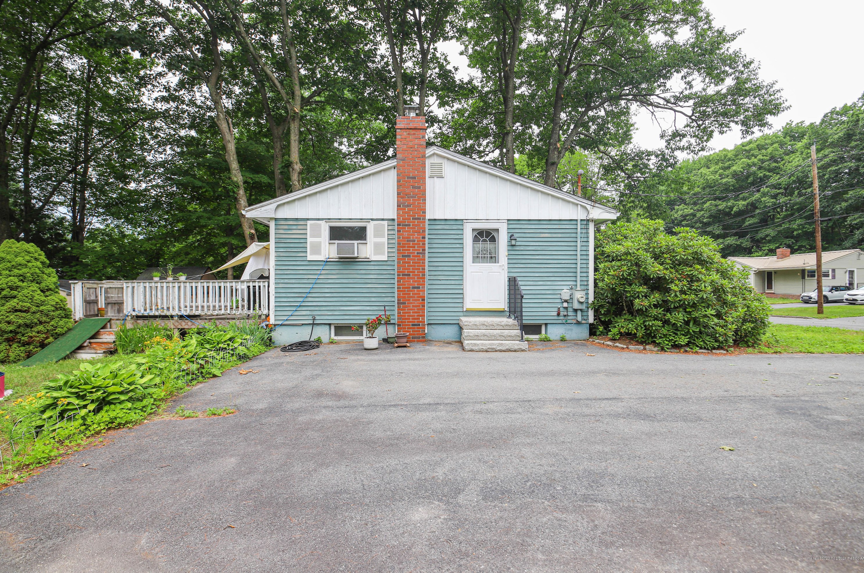 22 Stroudwater Pl, Westbrook ME  04092-4044 exterior