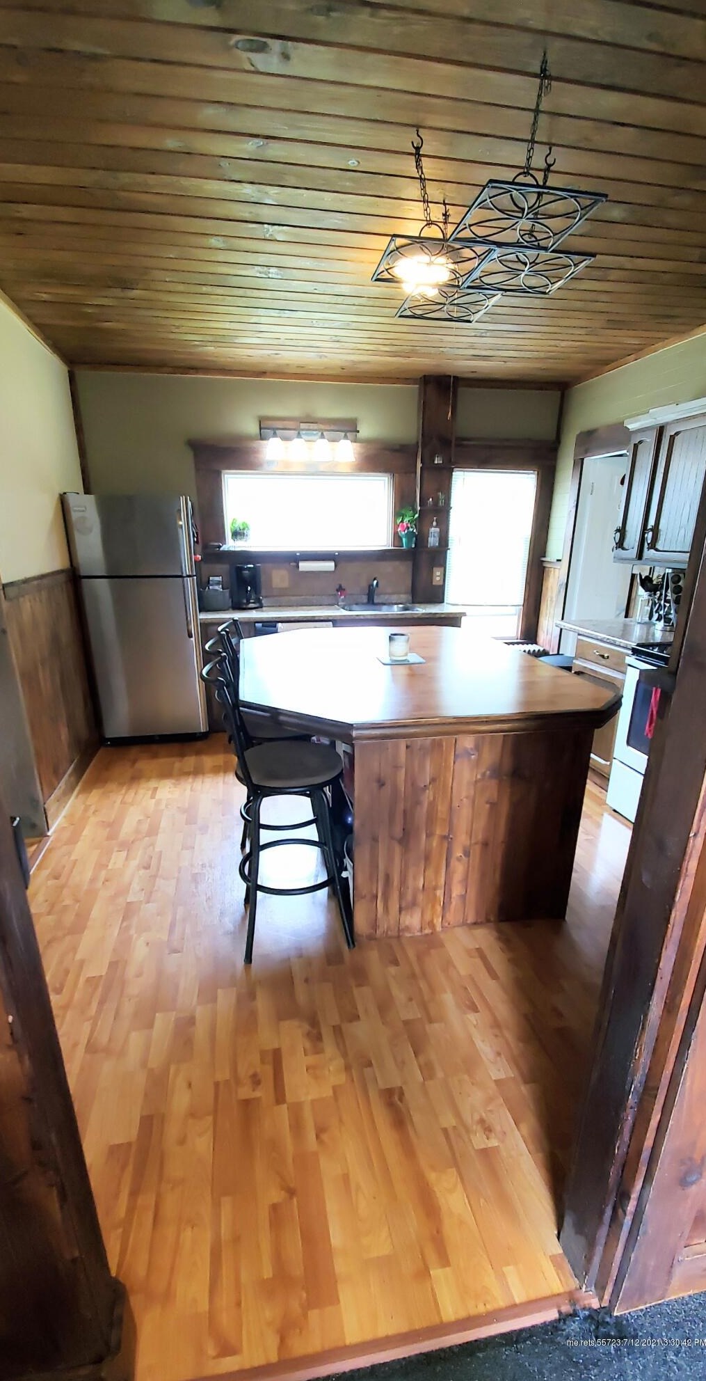 1073 Main St, Clinton ME  04927-3104 exterior