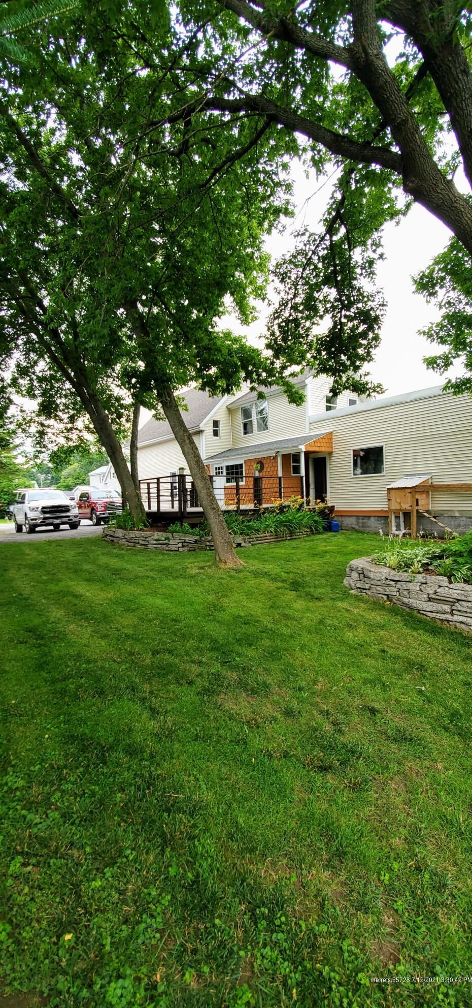 1073 Main St, Clinton ME  04927-3104 exterior