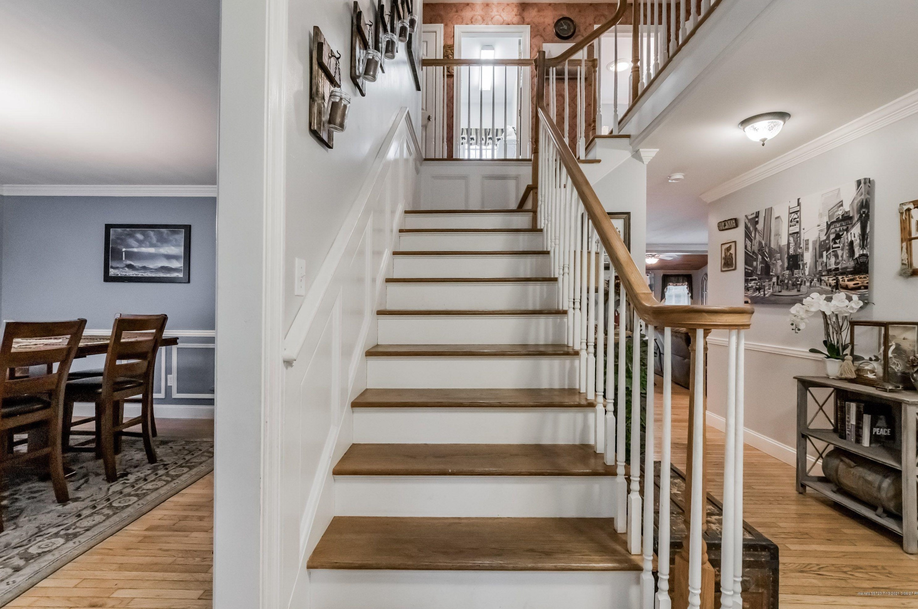 16 Heritage Ln, Windham ME  04062-4982 exterior