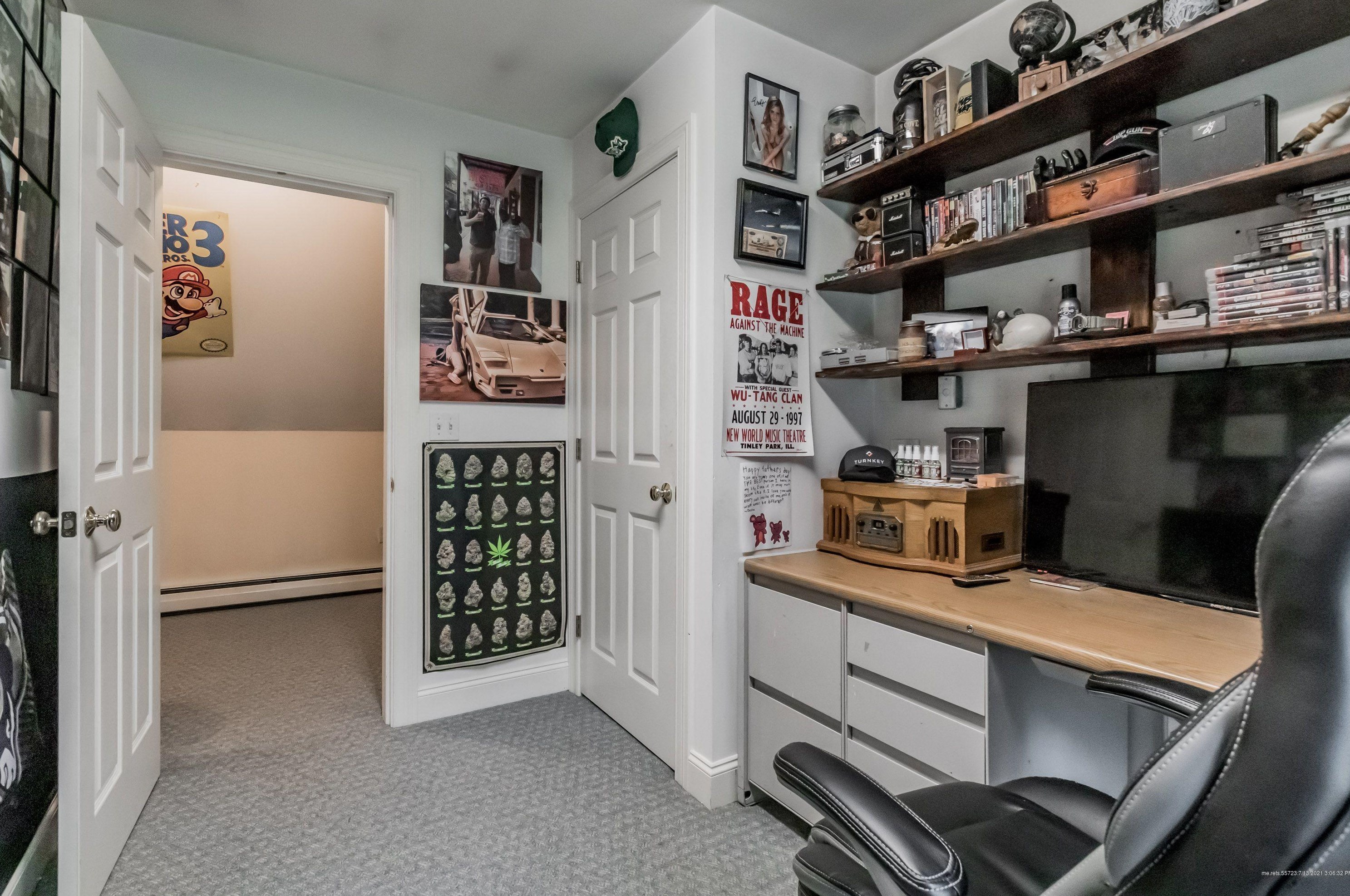 16 Heritage Ln, Windham ME  04062-4982 exterior