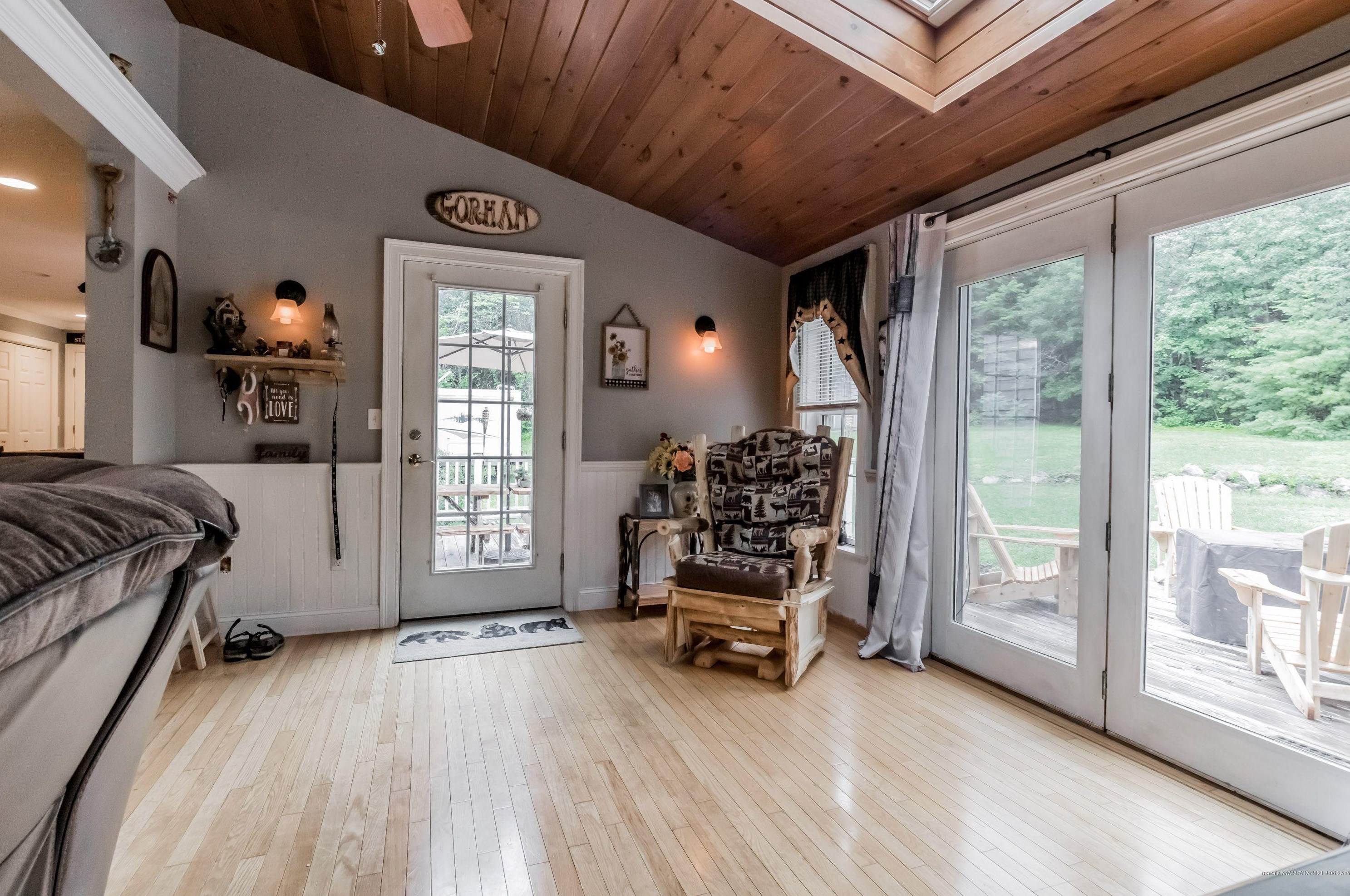 16 Heritage Ln, Windham ME  04062-4982 exterior