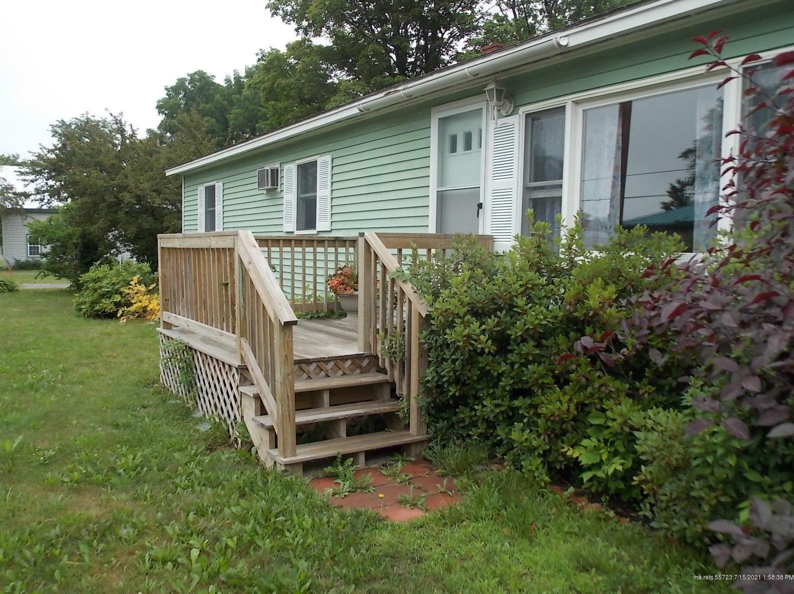 16 Main St, Starks ME  04911-3319 exterior