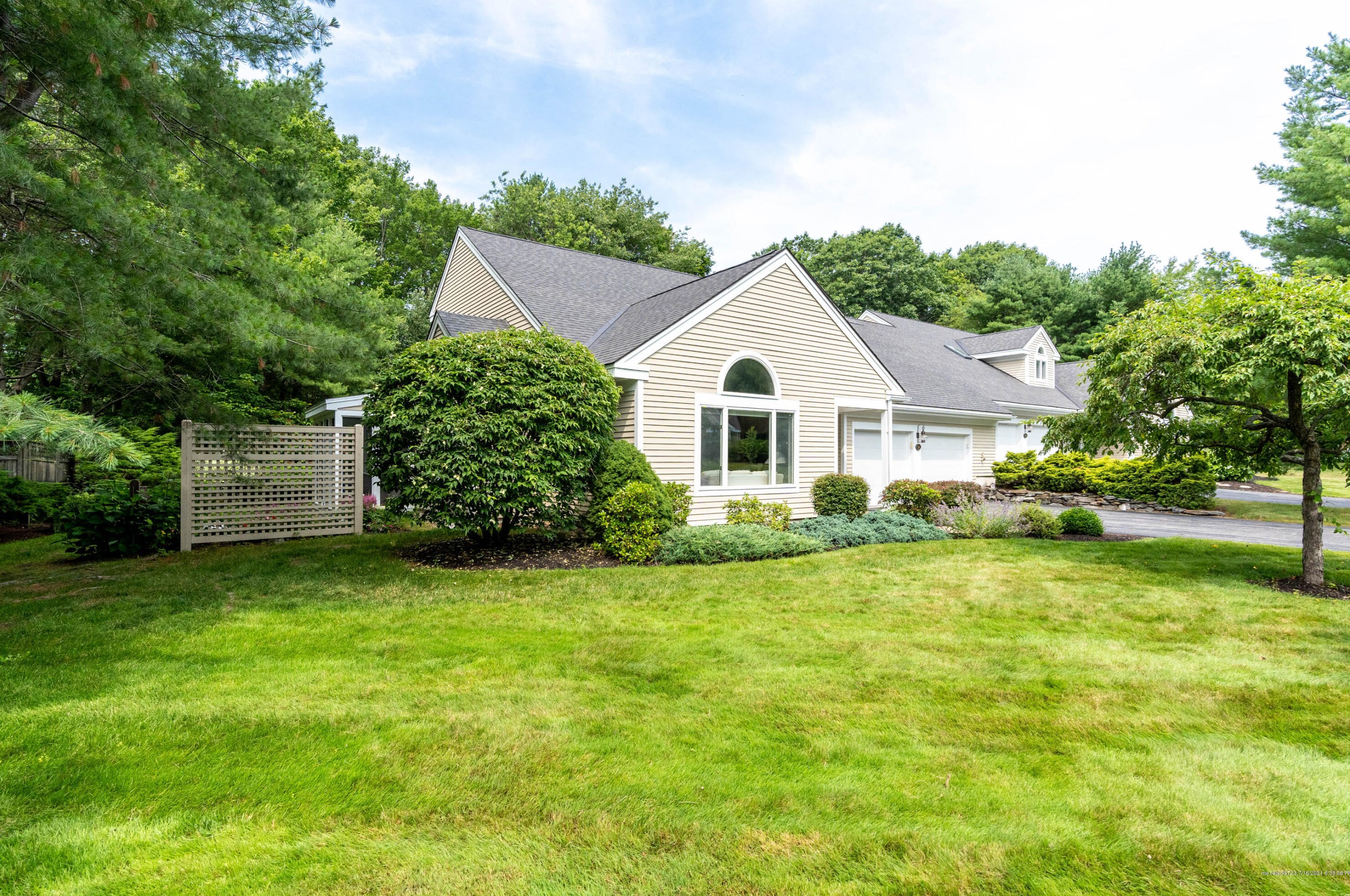 3 Canterbury Way, Portland ME  04107-1140 exterior