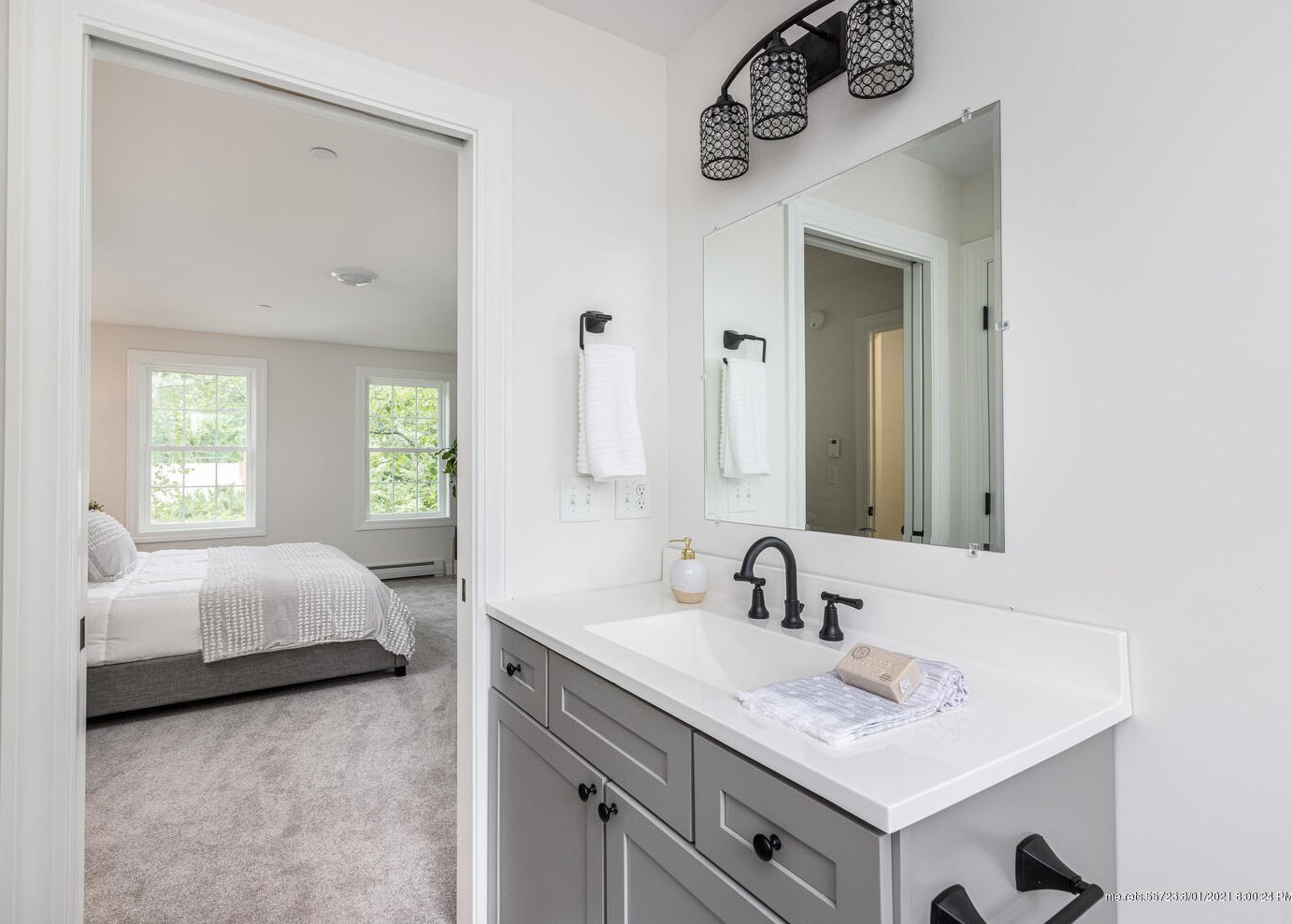 47 Penwood Dr, Portland ME  04102-1311 exterior