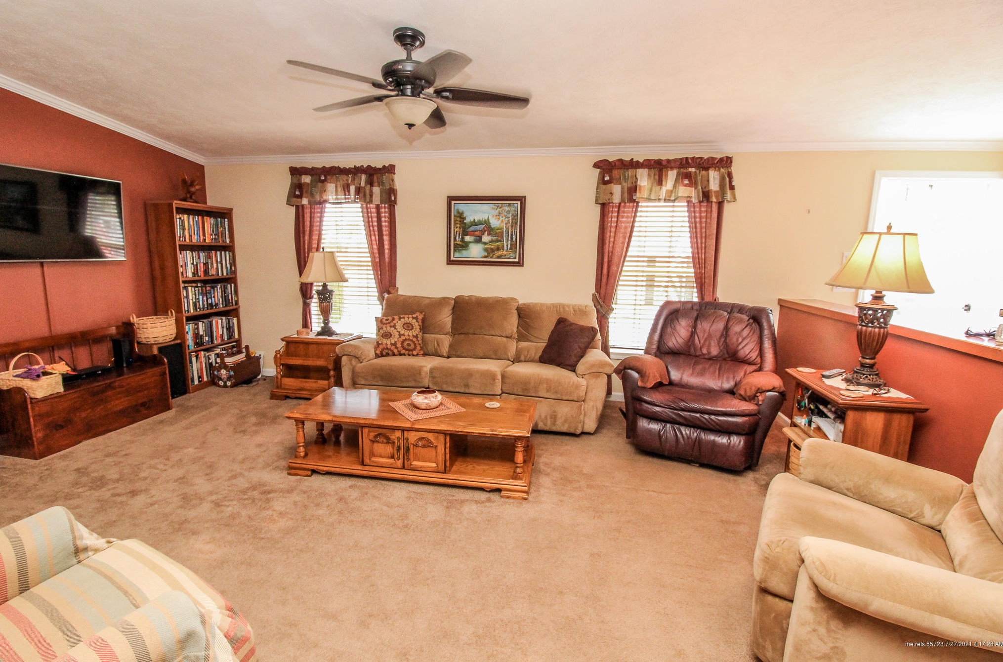 9 Ledge Cir, Bangor ME  04401-2594 exterior