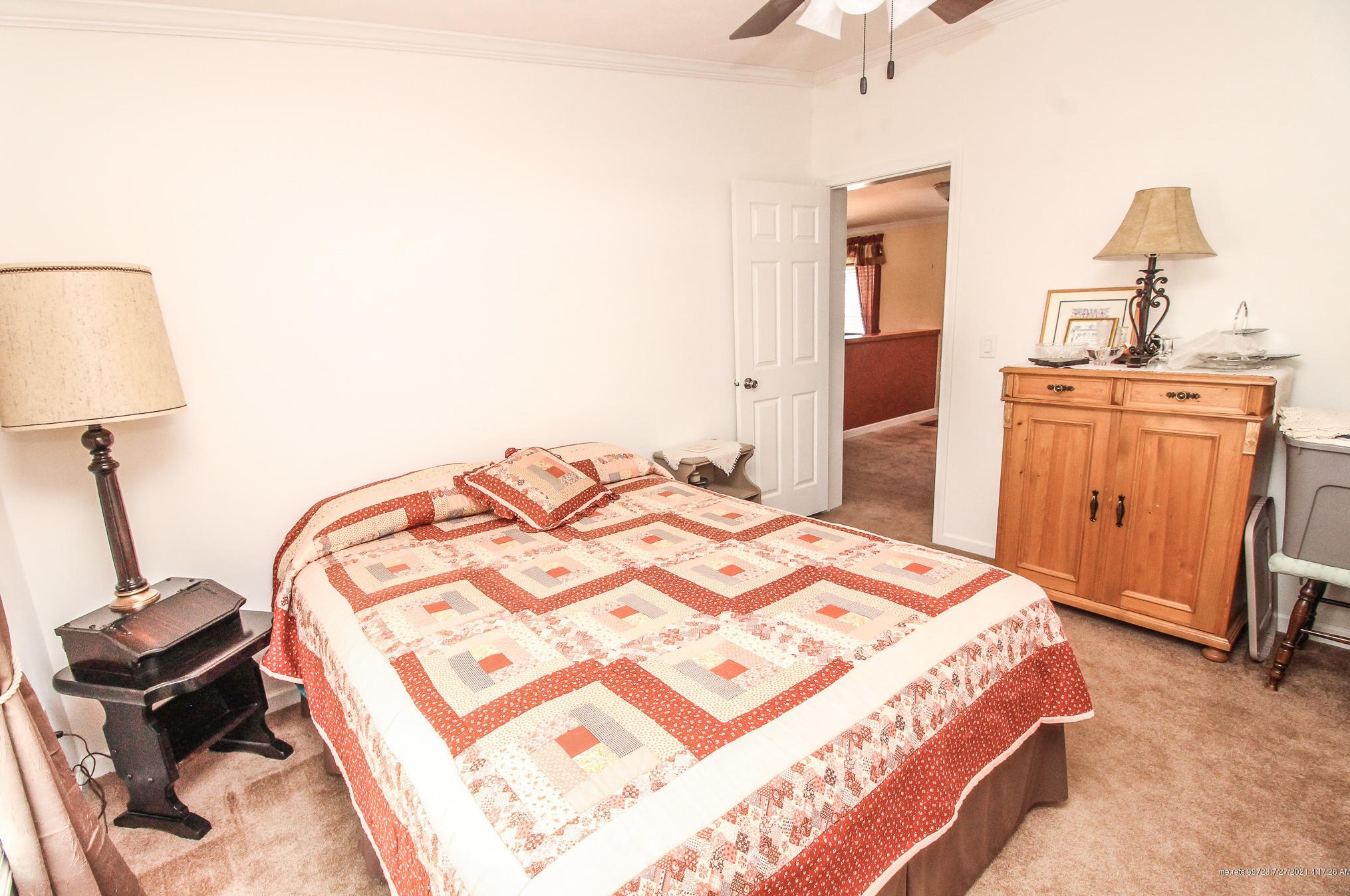 9 Ledge Cir, Bangor ME  04401-2594 exterior