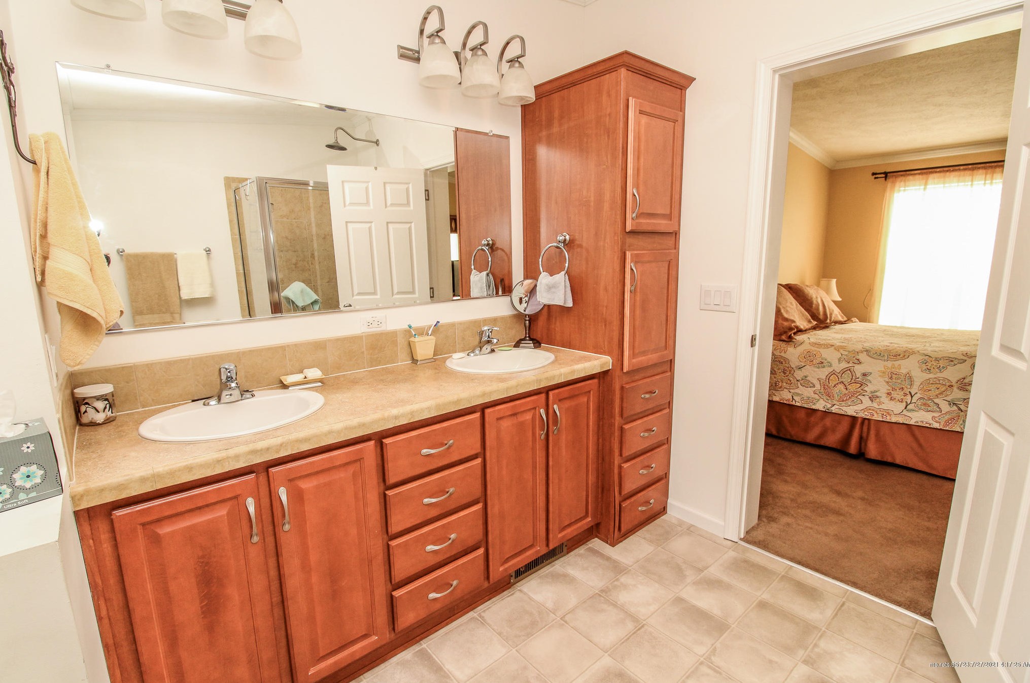 9 Ledge Cir, Bangor ME  04401-2594 exterior