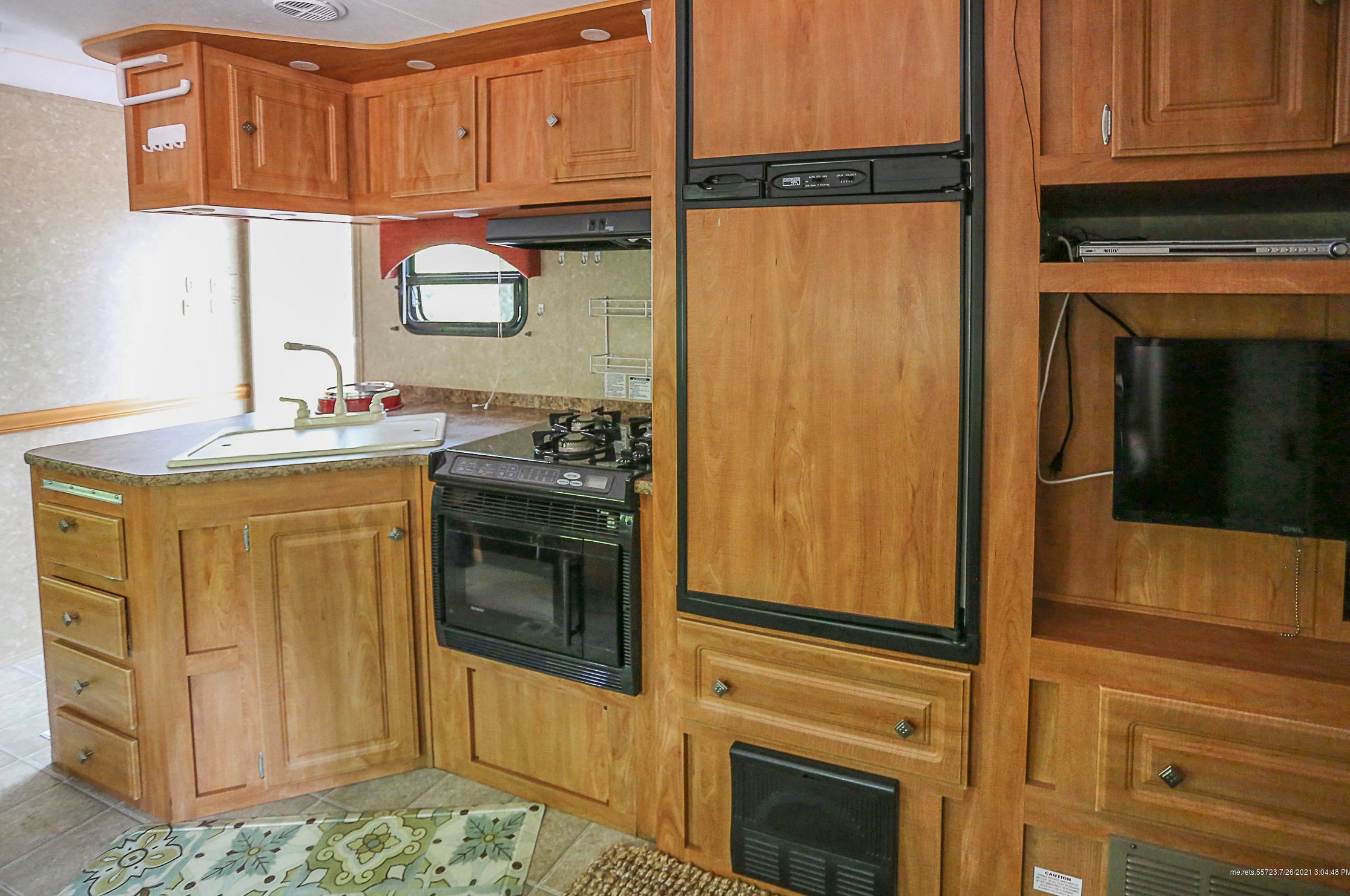 6 Boslee Dr, Brooks ME  04921-3155 exterior