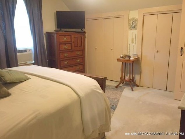 22 Prospect St, Skowhegan ME  04976-1912 exterior