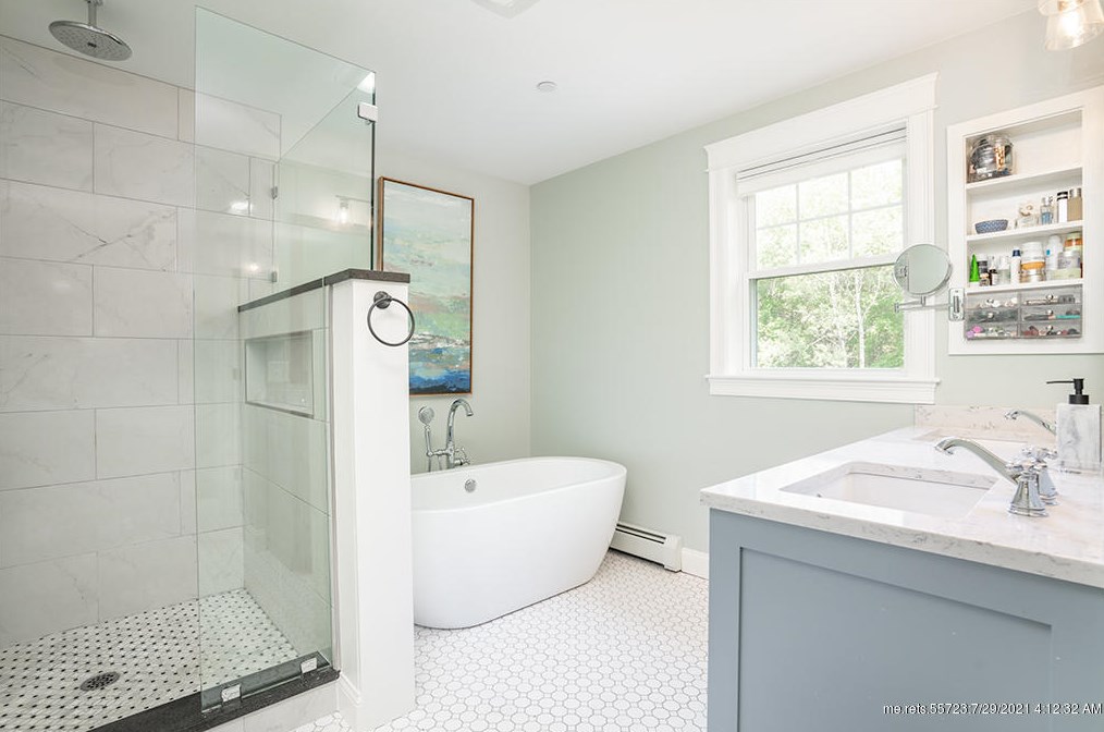 4 Alice St, Portland ME  04103-2212 exterior