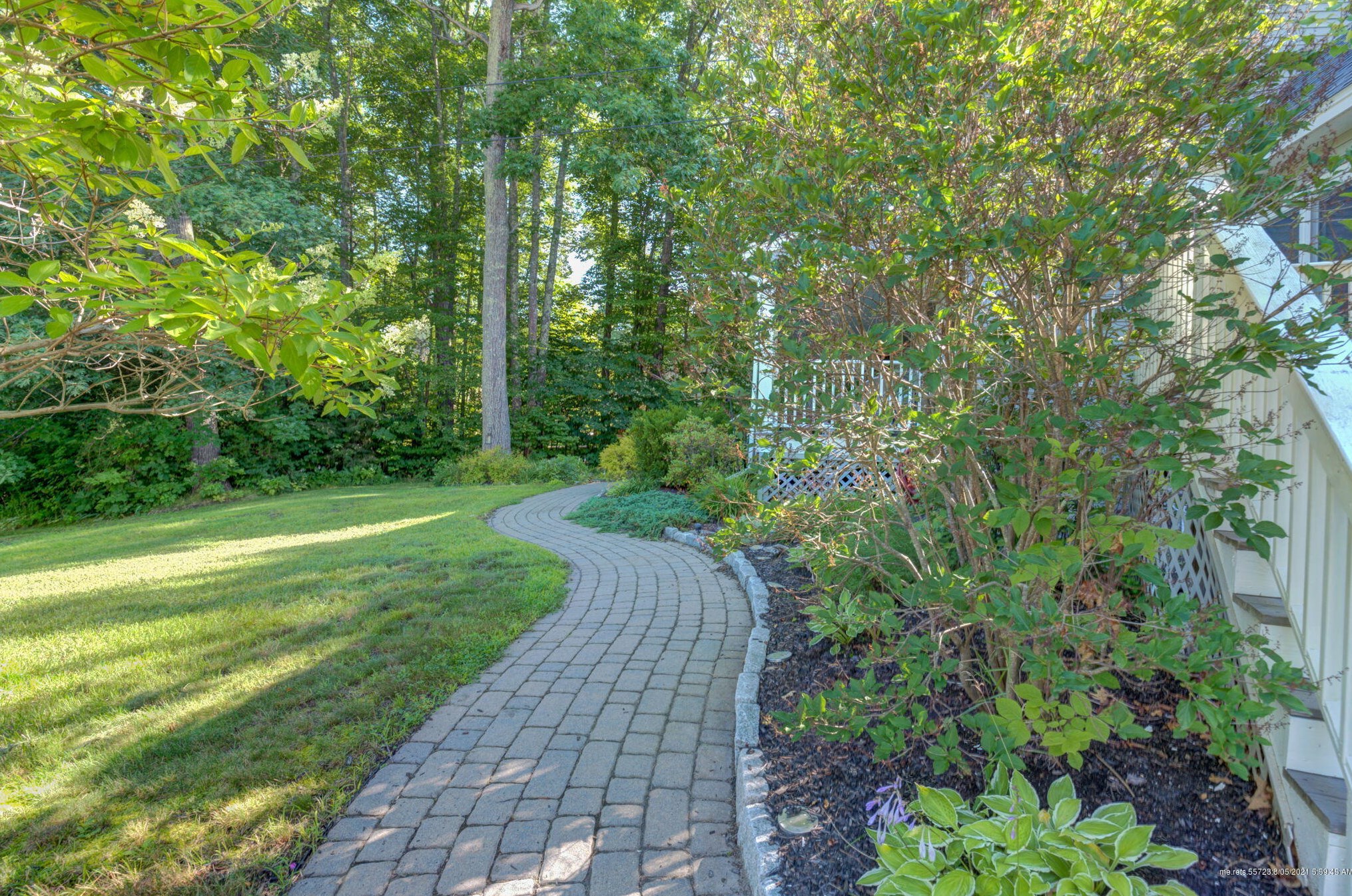 5 Pemberly Dr, Windham ME  04062-5040 exterior