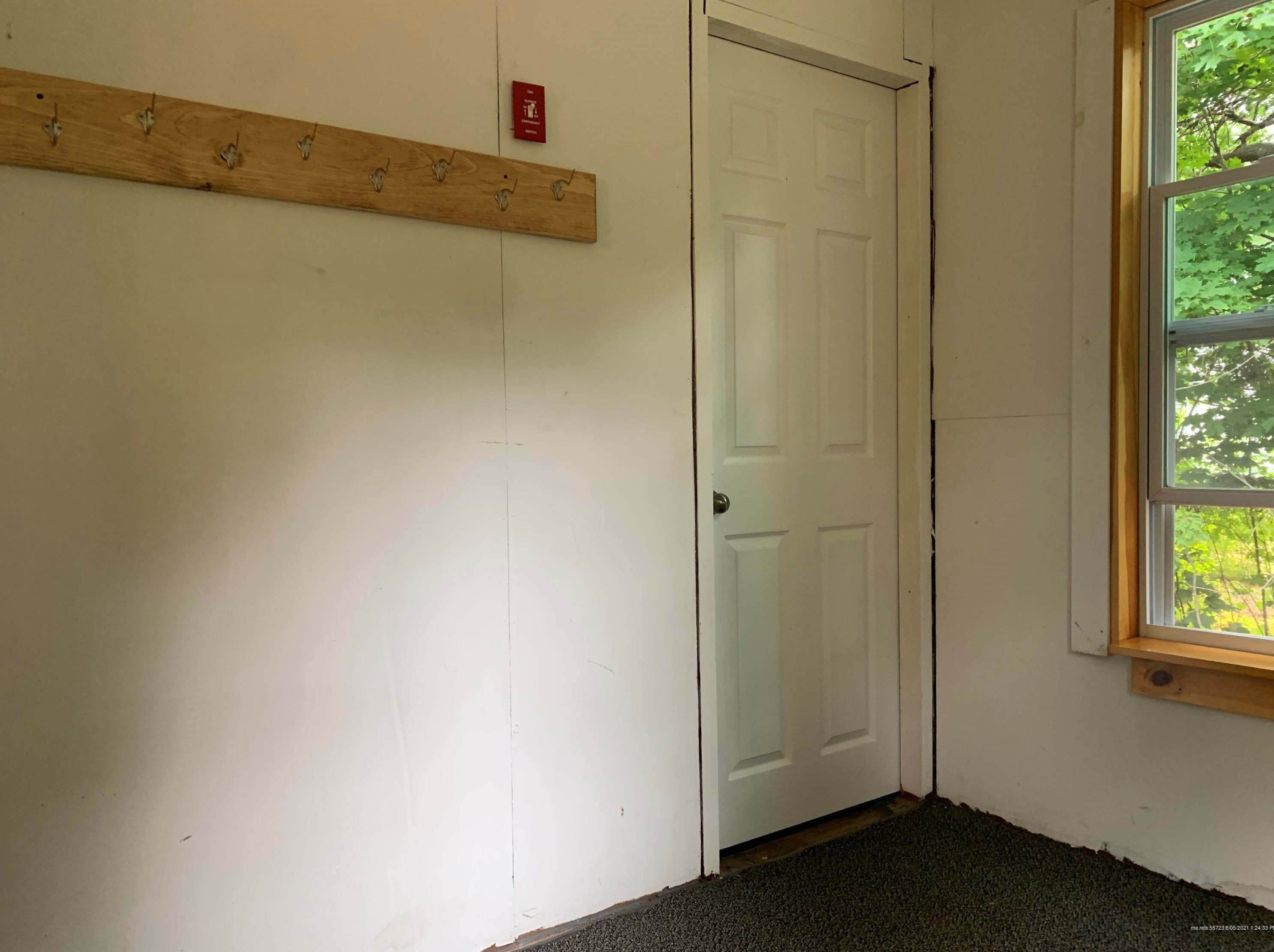 28 Winter St, Madison ME  04950-1414 exterior