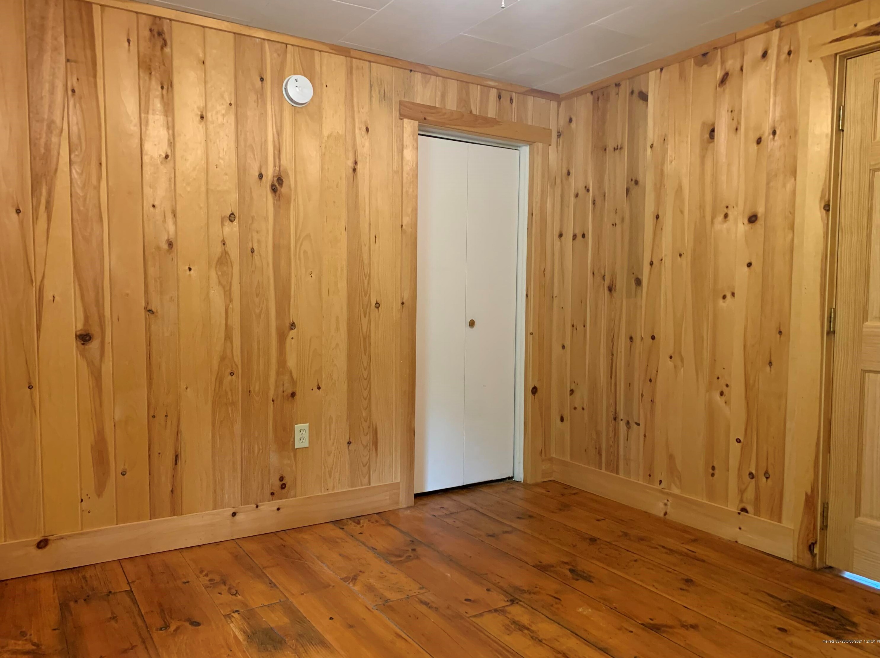 28 Winter St, Madison ME  04950-1414 exterior