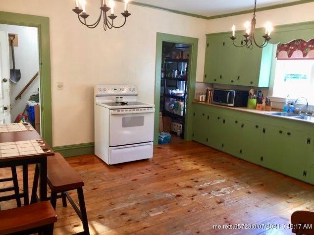 76 Towle St, Buxton ME  04093-3953 exterior