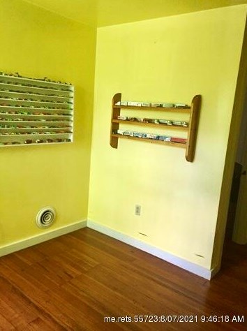 76 Towle St, Buxton ME  04093-3953 exterior