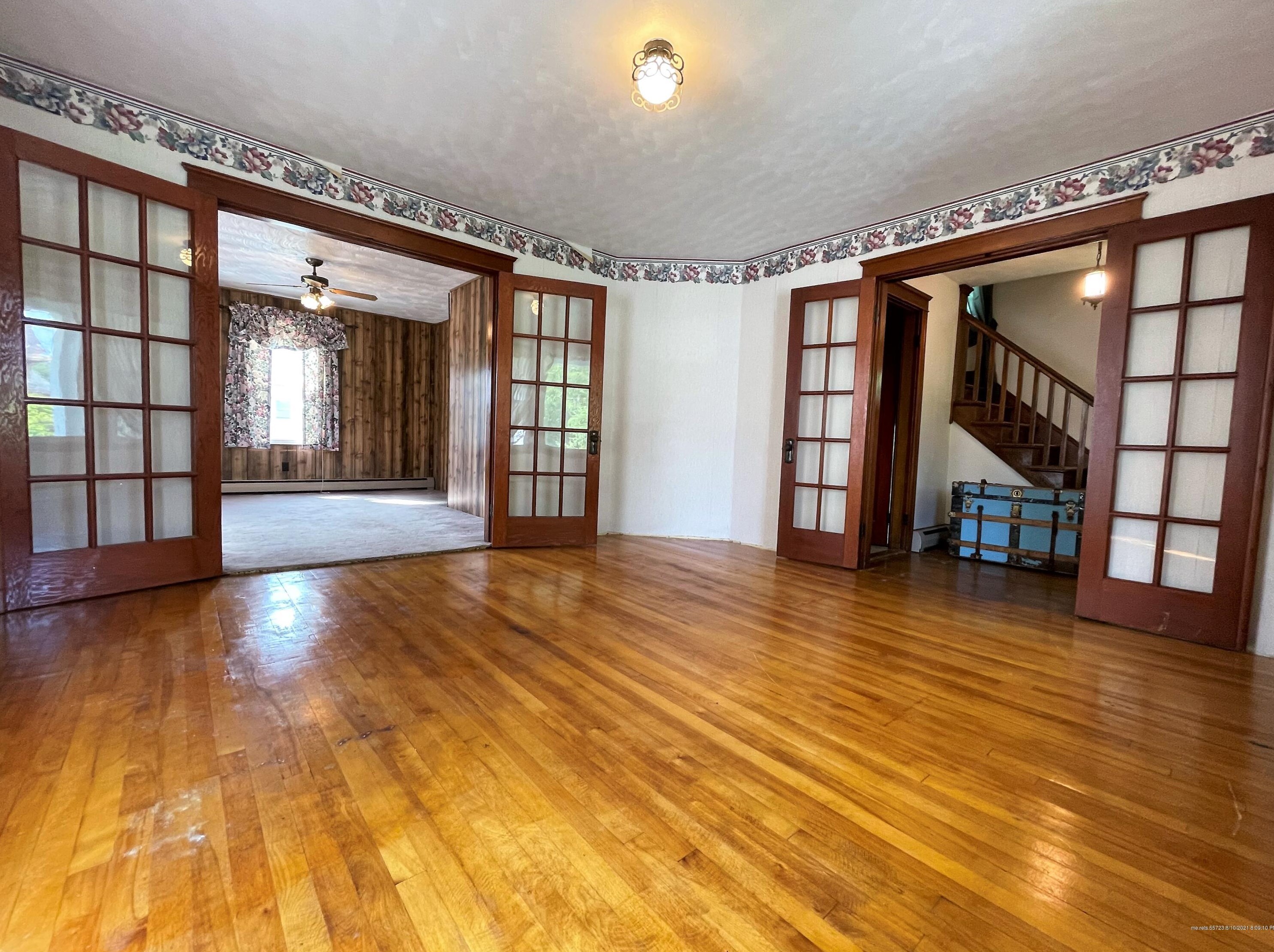 91 Pleasant St, Westbrook ME  04092-4028 exterior