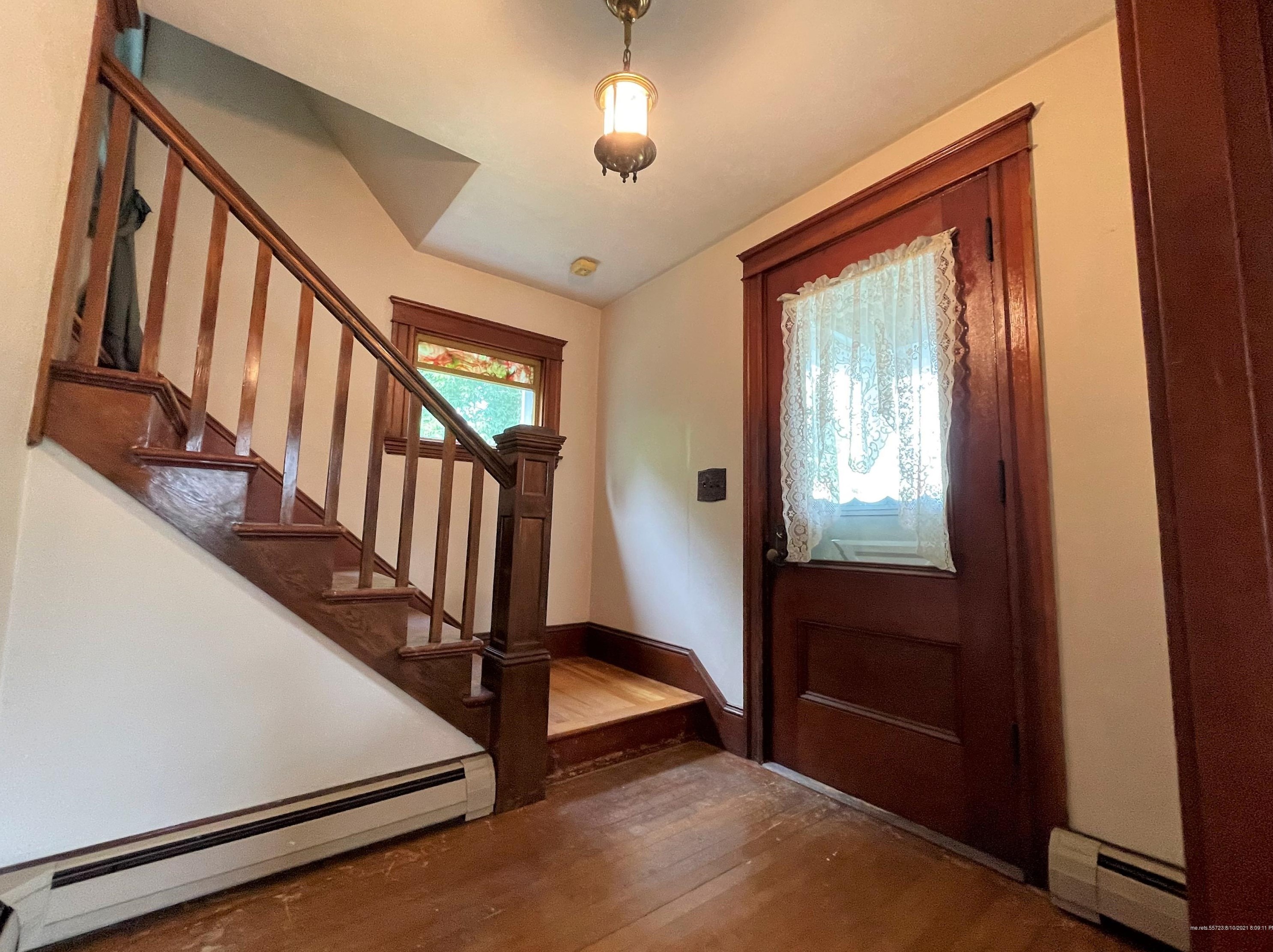 91 Pleasant St, Westbrook ME  04092-4028 exterior