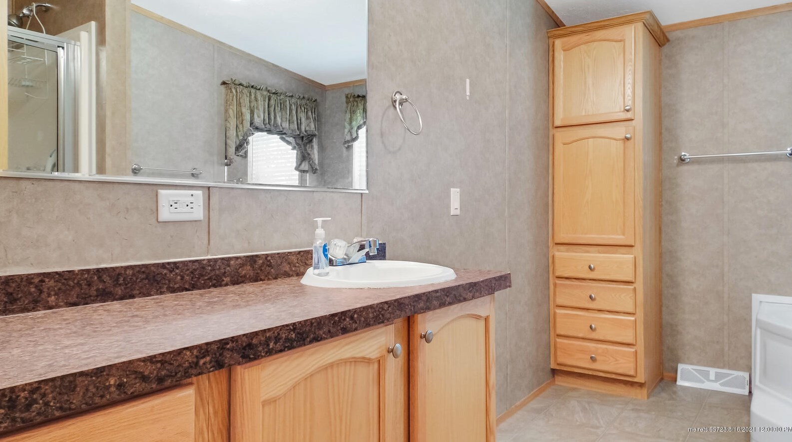 14 Bennett Ln, Pittston ME  04345-6076 exterior