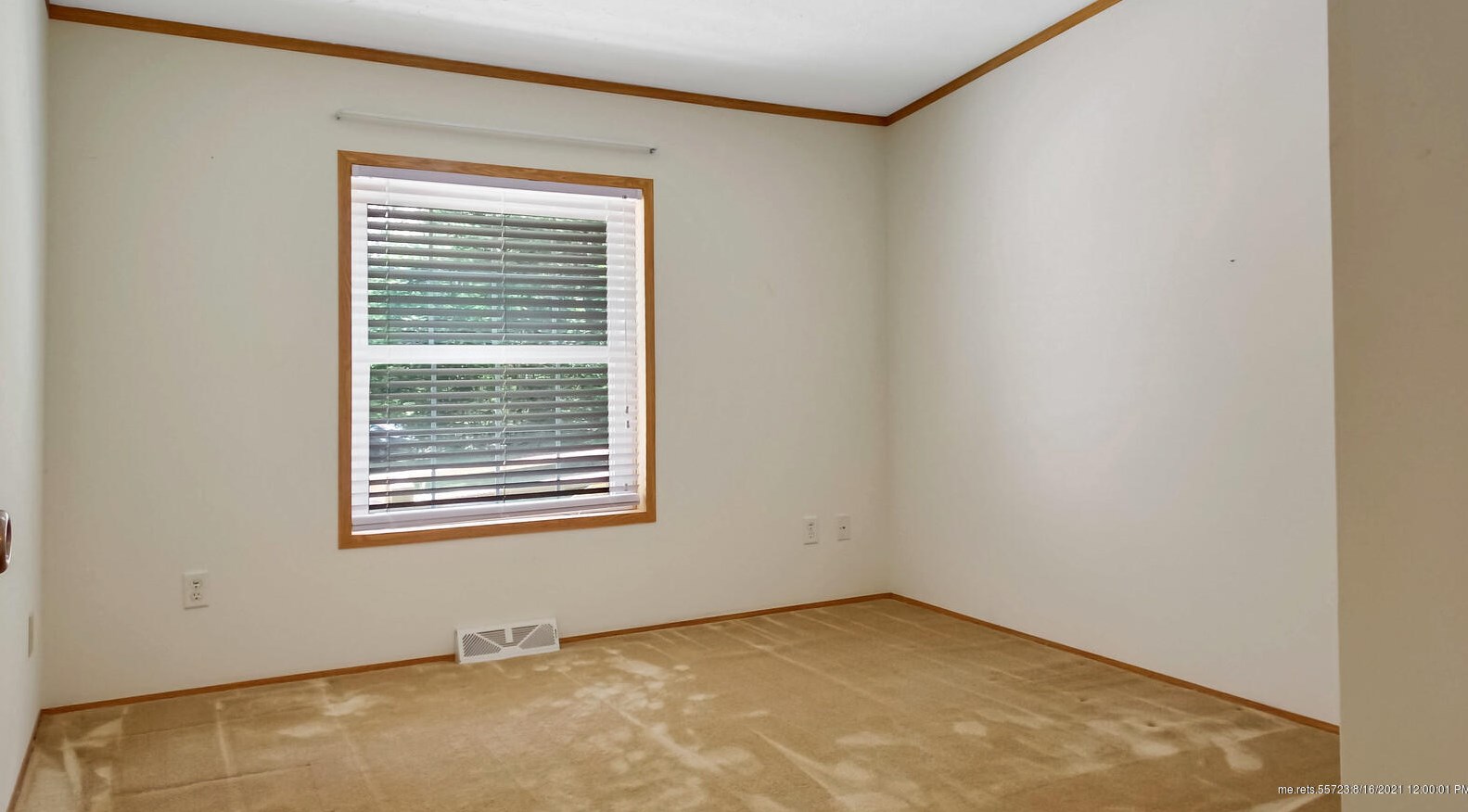 14 Bennett Ln, Pittston ME  04345-6076 exterior