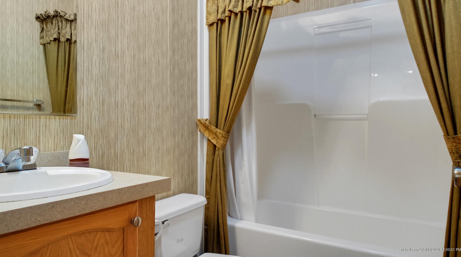 14 Bennett Ln, Pittston ME  04345-6076 exterior