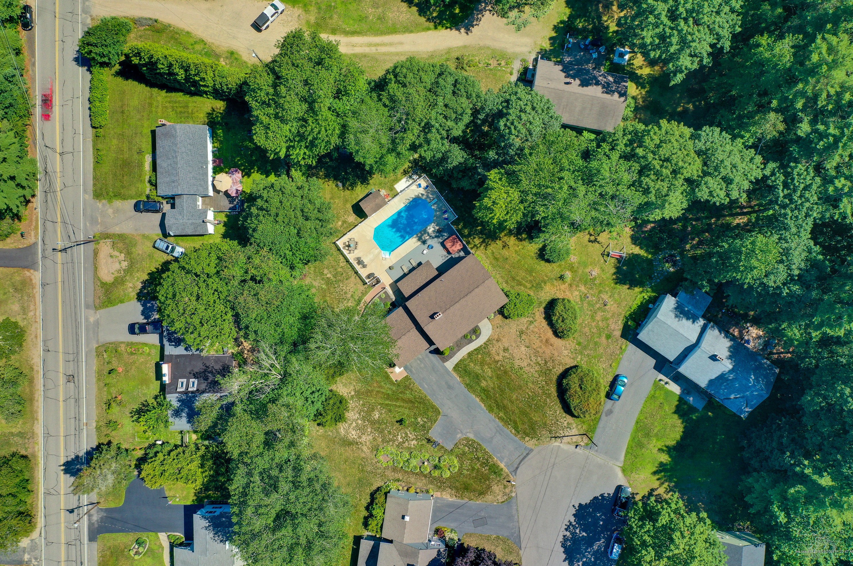 4 Forest Ln, Kennebunk ME  04043-6919 exterior