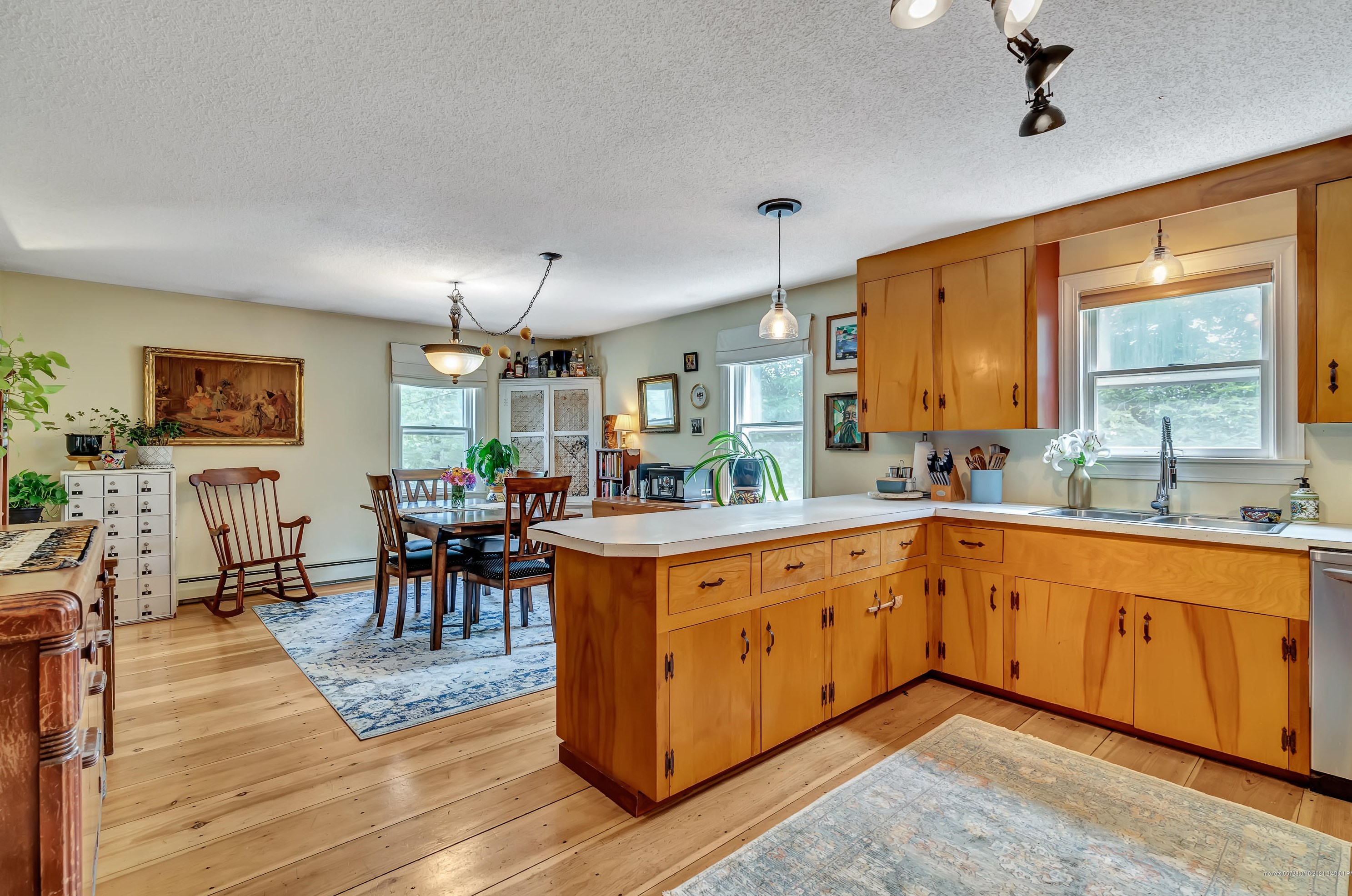 413 Biscay Rd, Damariscotta ME  04543-4225 exterior