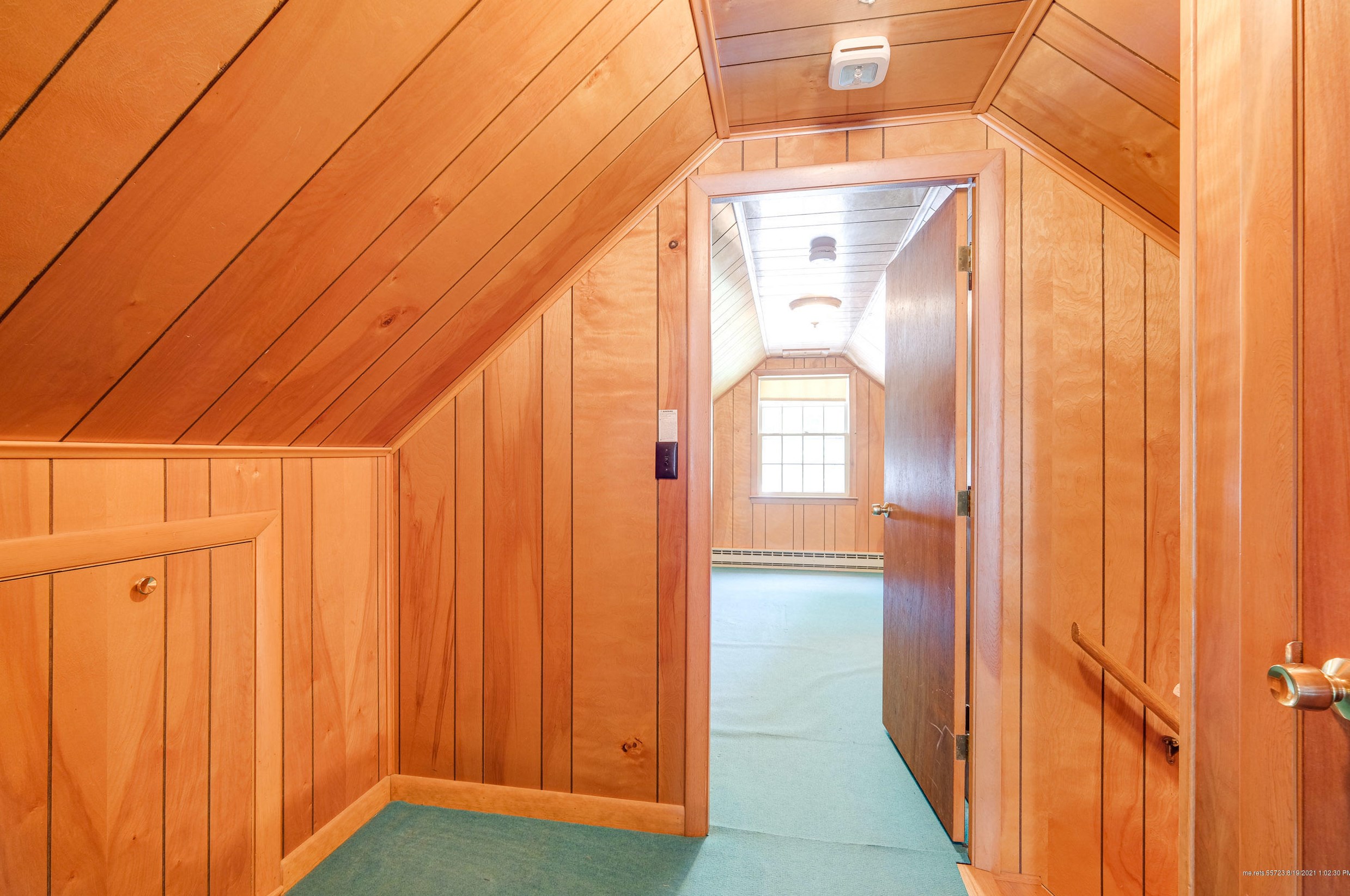 9 Rockwood Ter, Portland ME  04105-1827 exterior