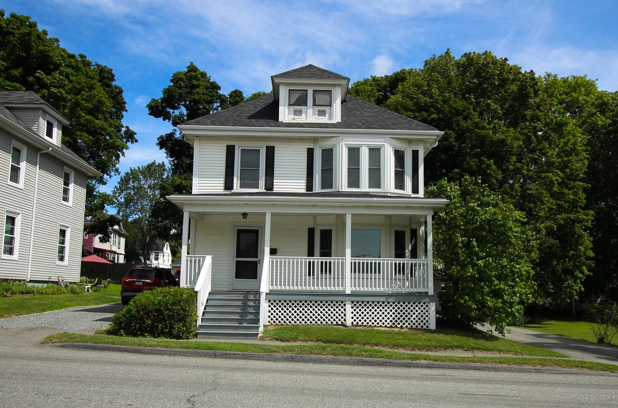 25 Thatcher St, Bangor ME  04401-6817 exterior