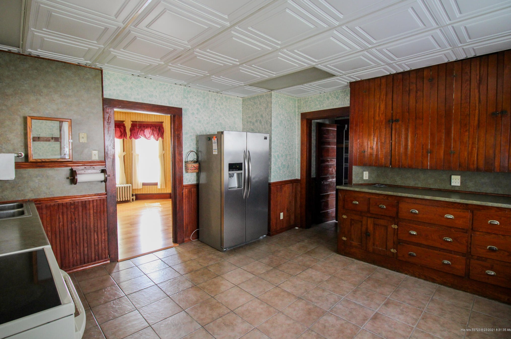 25 Thatcher St, Bangor ME  04401-6817 exterior