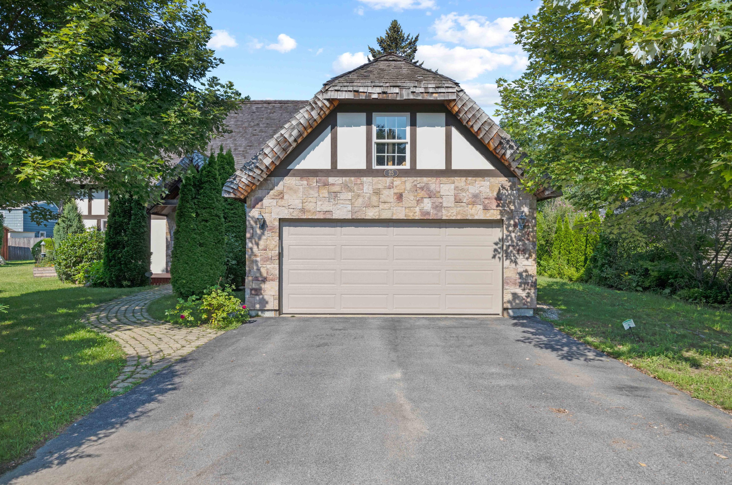 25 Stepping Stone Ln, Portland ME  04103-1322 exterior