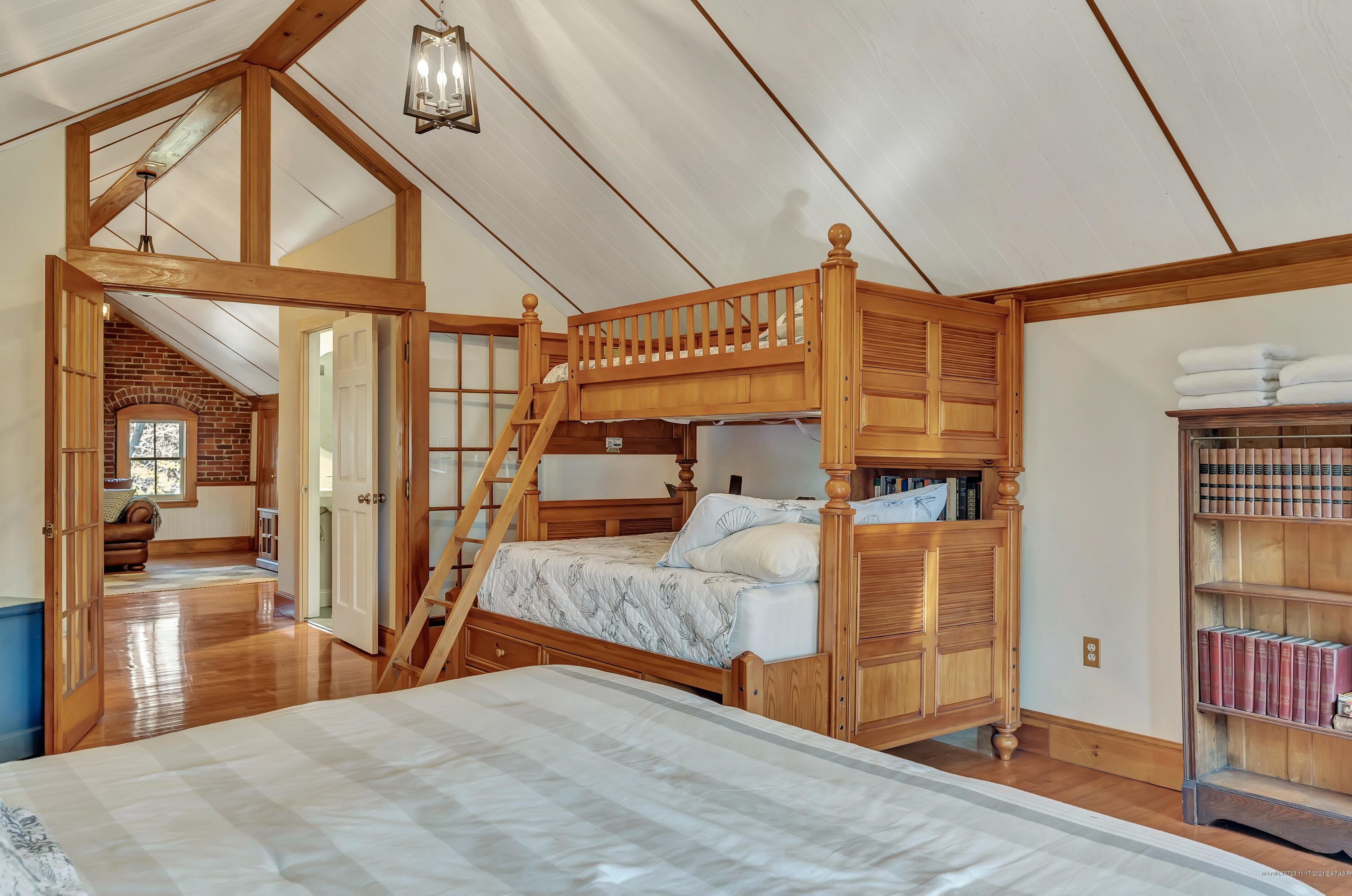 23 Mckinley Ct, Portland ME 04109 exterior