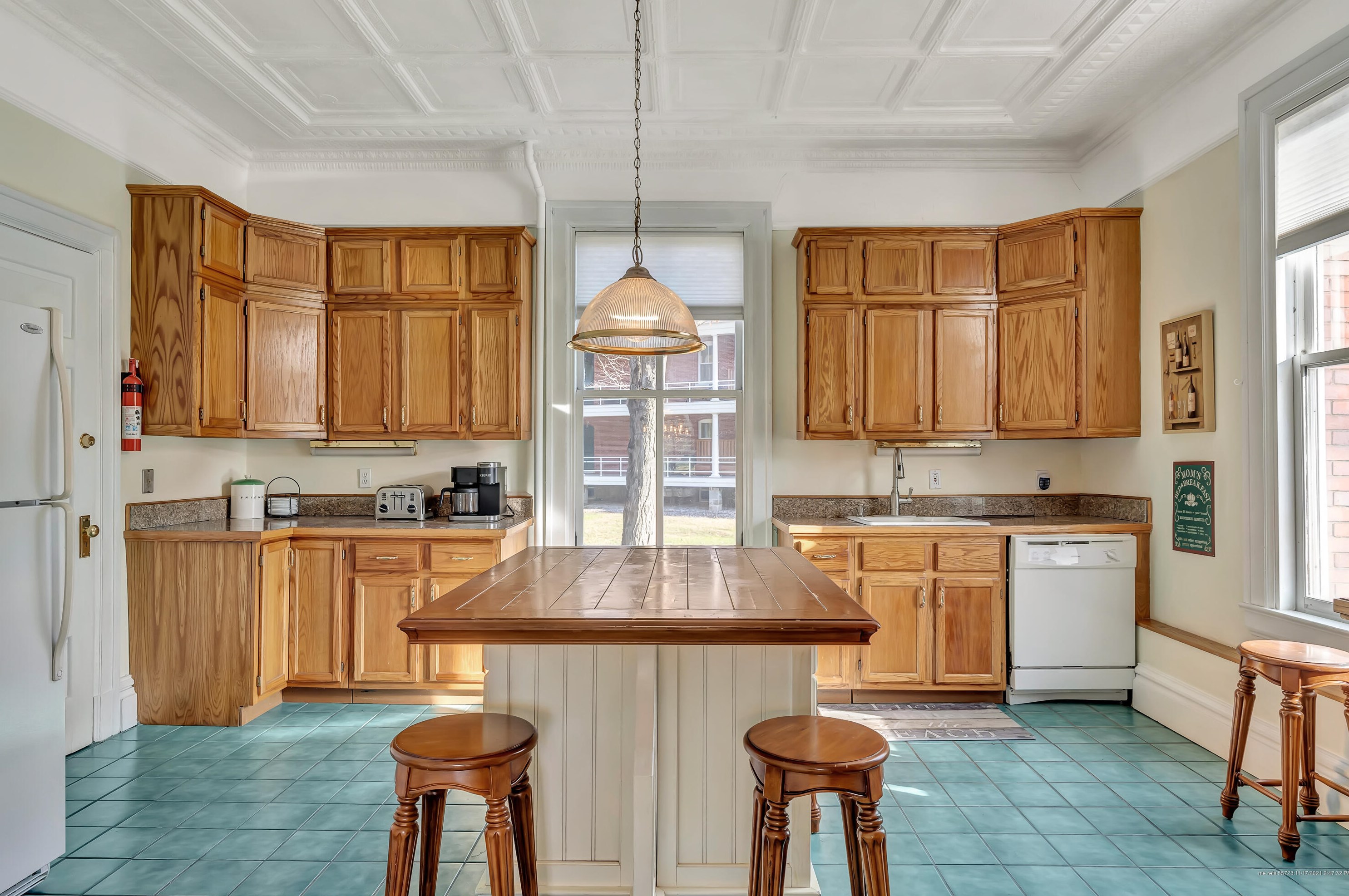 23 Mckinley Ct, Portland ME 04109 exterior