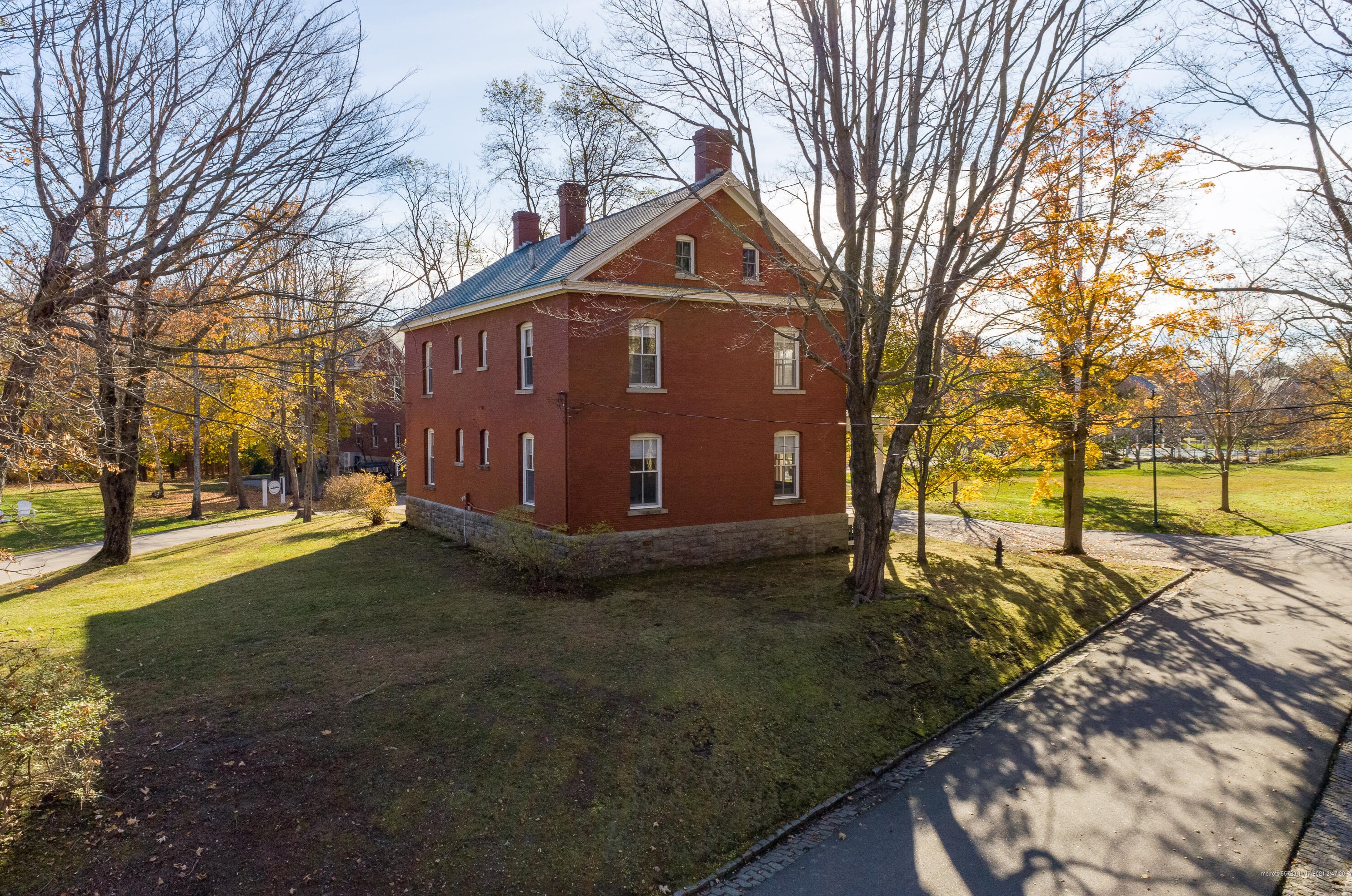 23 Mckinley Ct, Portland ME 04109 exterior