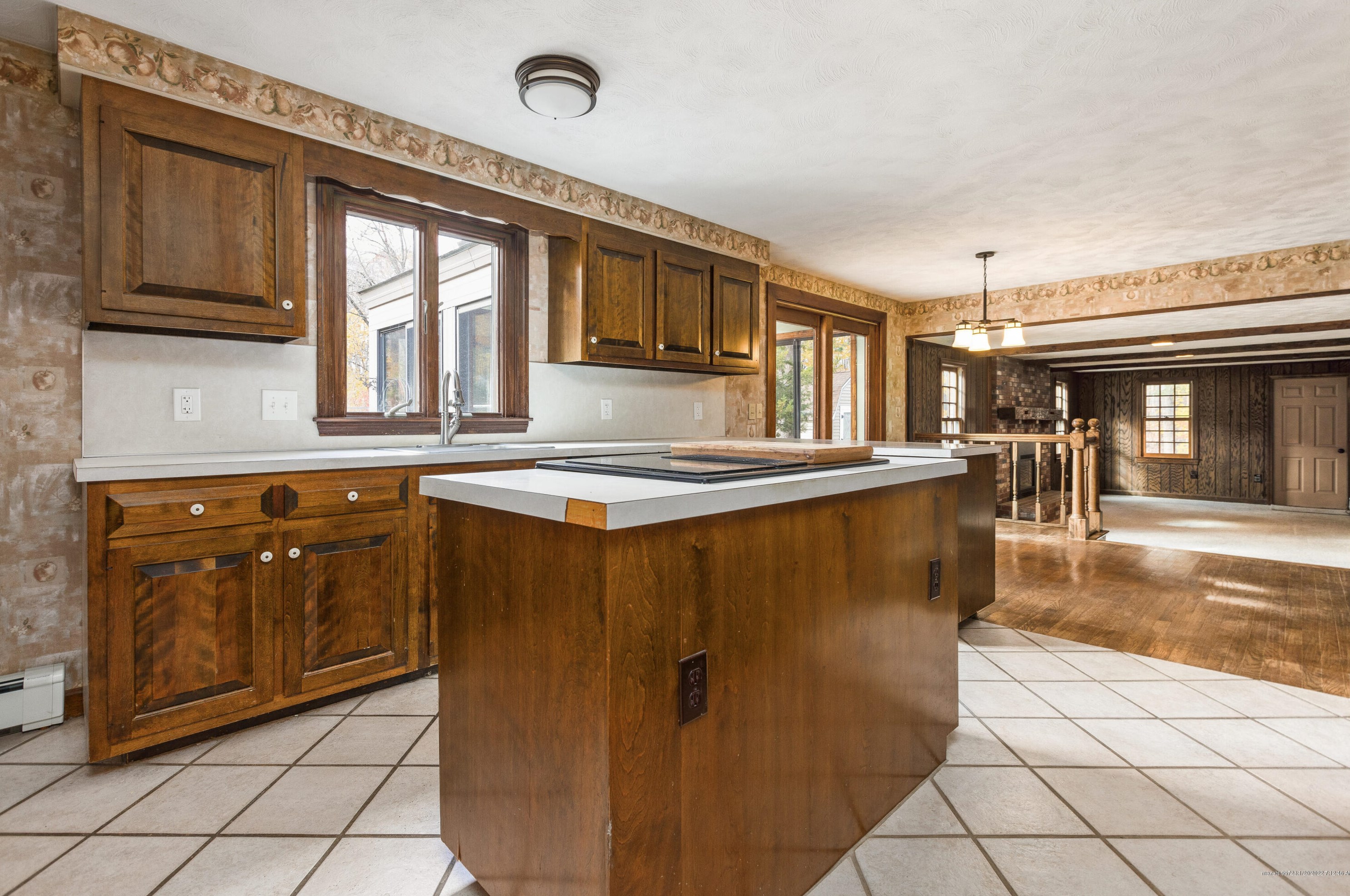 5 Whitworth Dr, Portland ME 04106-6547 exterior