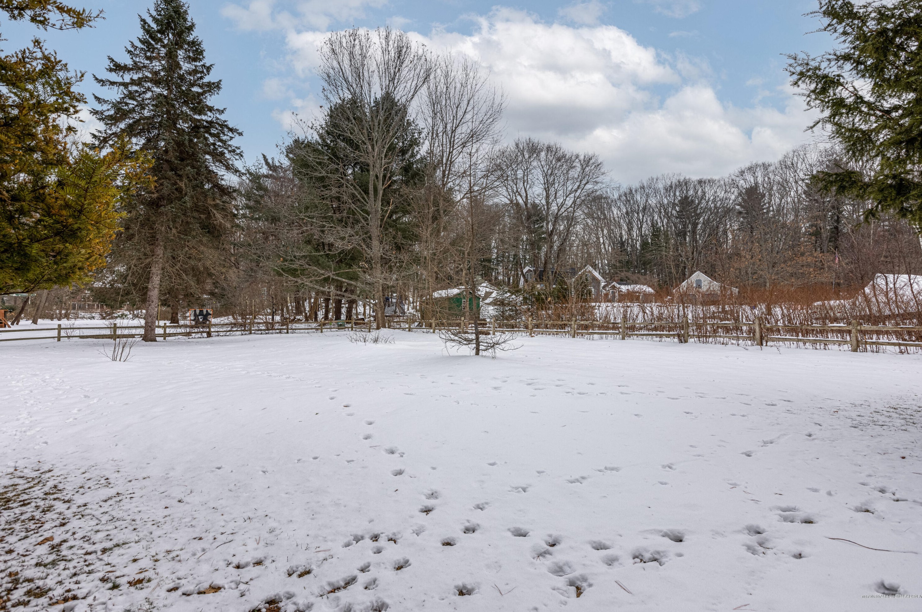 5 Whitworth Dr, Portland ME 04106-6547 exterior