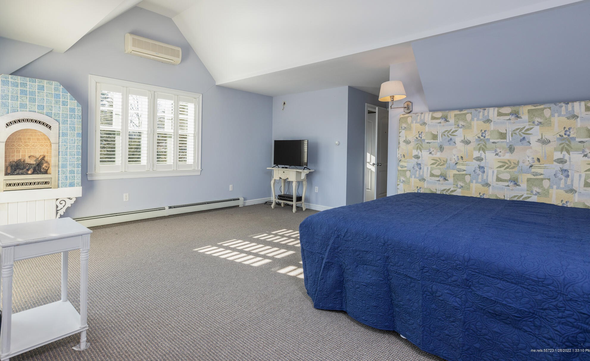 2 Bluff Rd, Portland ME 04106-5104 exterior