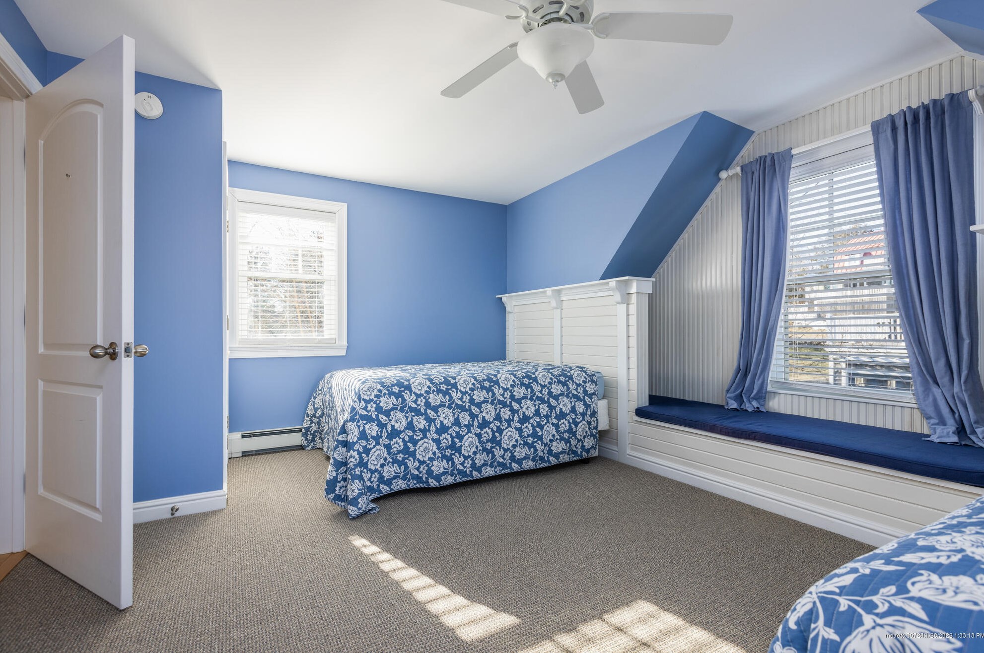 2 Bluff Rd, Portland ME 04106-5104 exterior