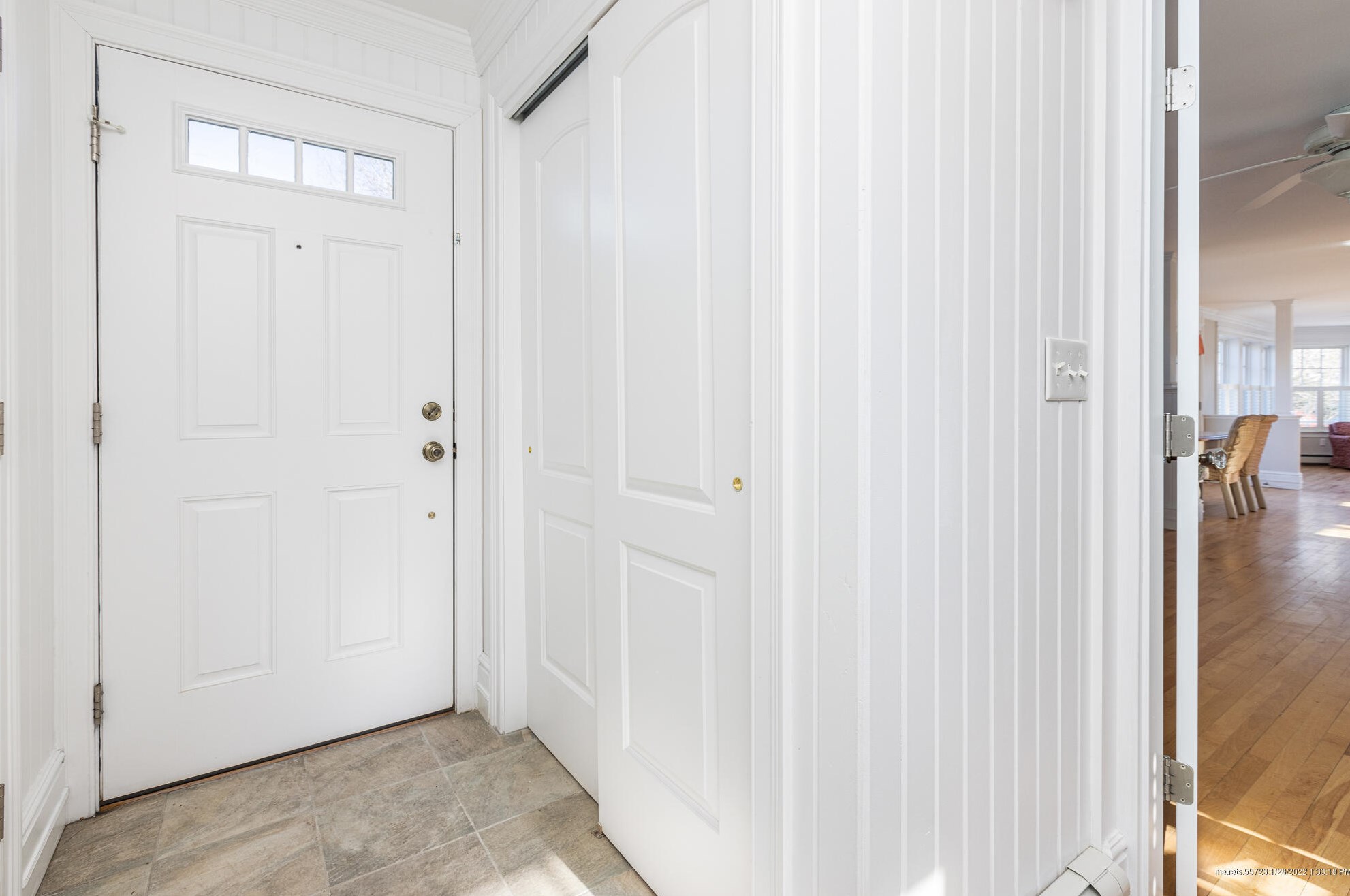 2 Bluff Rd, Portland ME 04106-5104 exterior