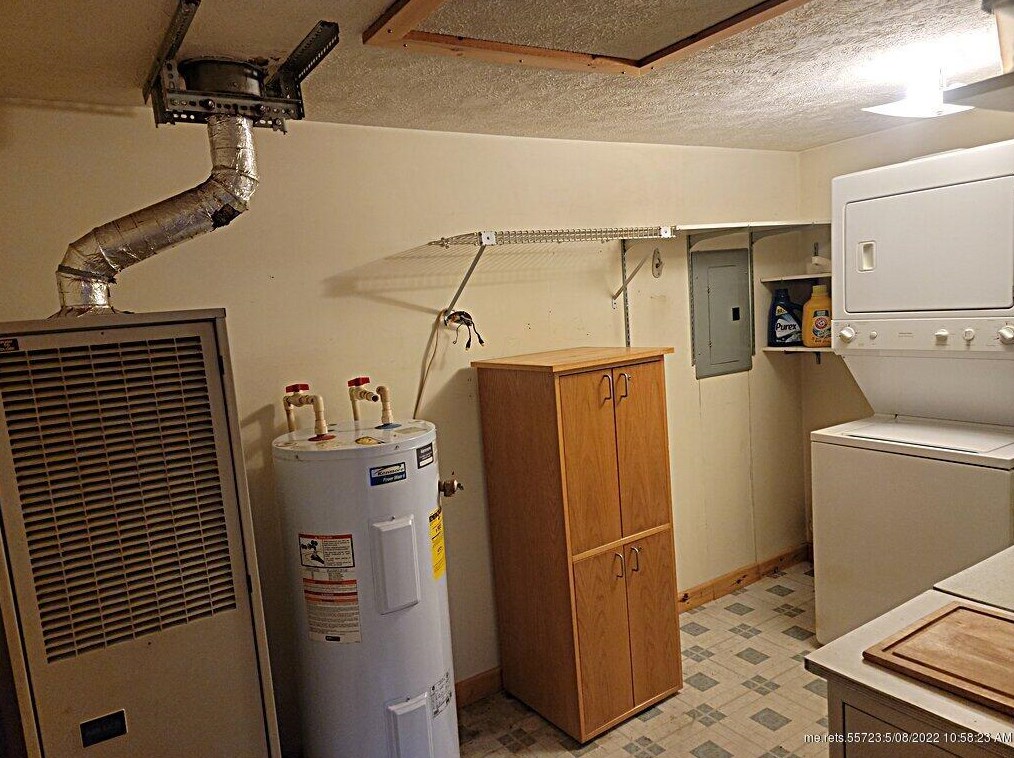 309 Pleasant St, Canton ME 04221-3144 exterior