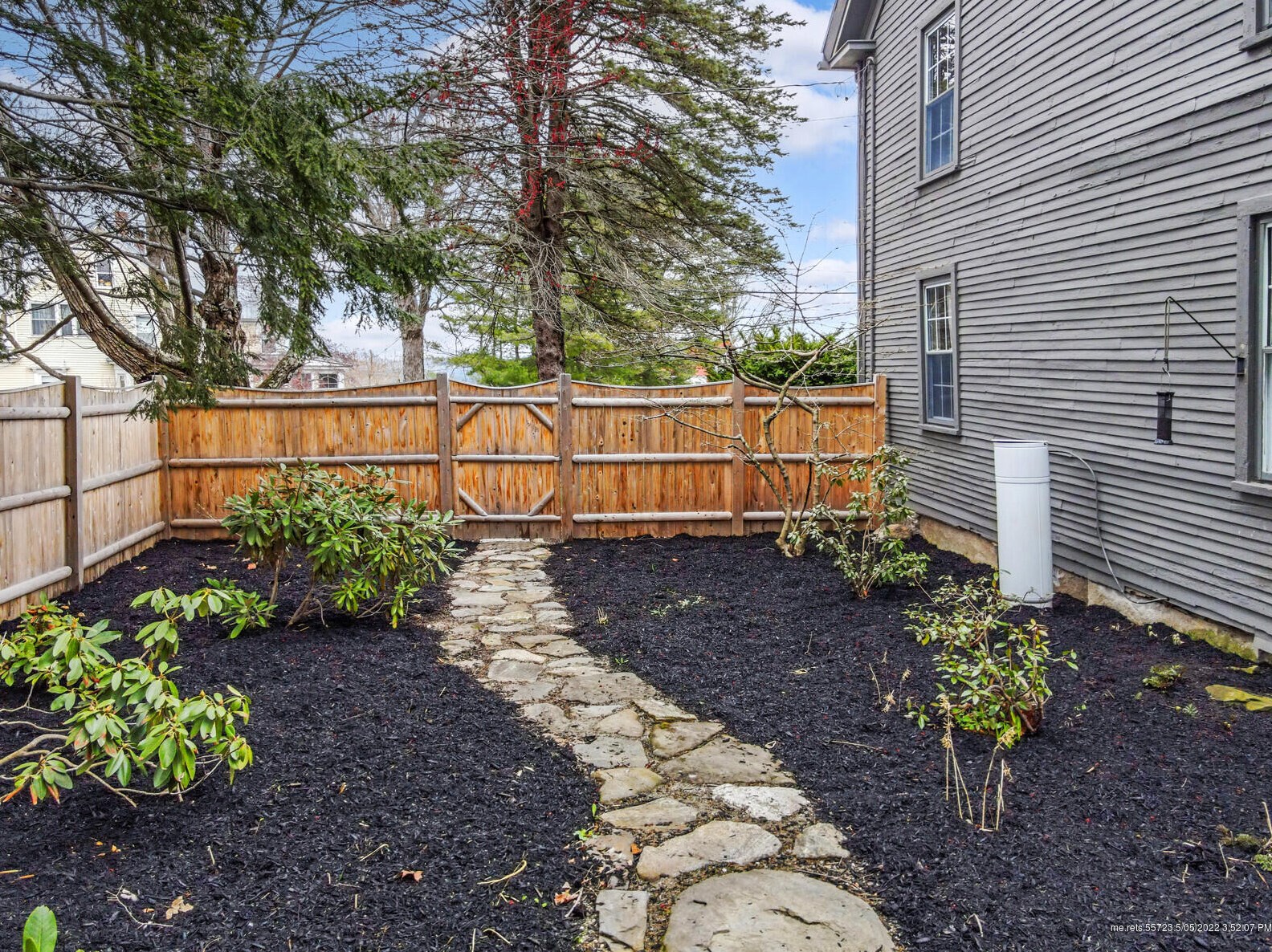 1588 Main St, Readfield ME 04355-3503 exterior