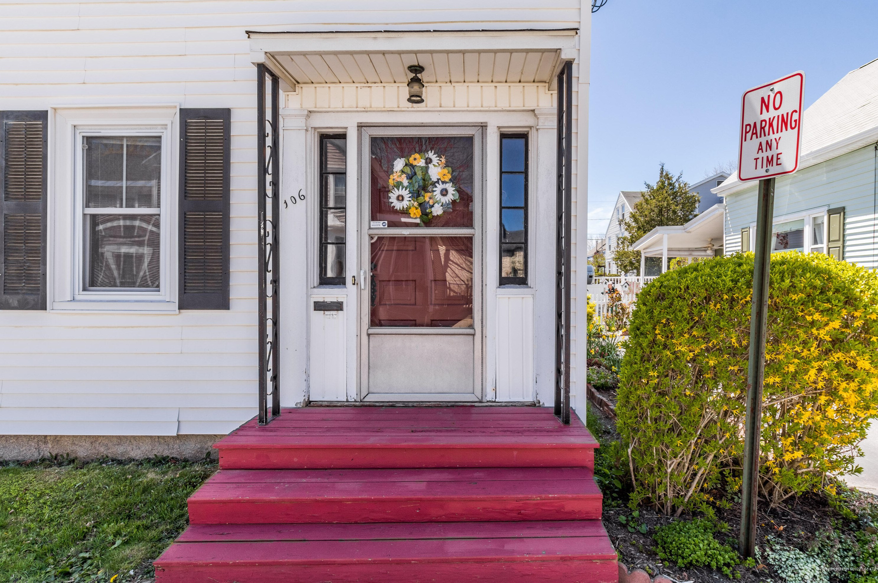 106 Pleasant St, Saco ME  04072-2753 exterior