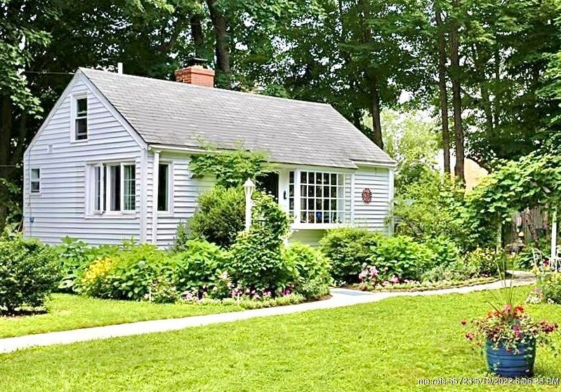 18 High St, Kennebunk ME 04043-7168 exterior