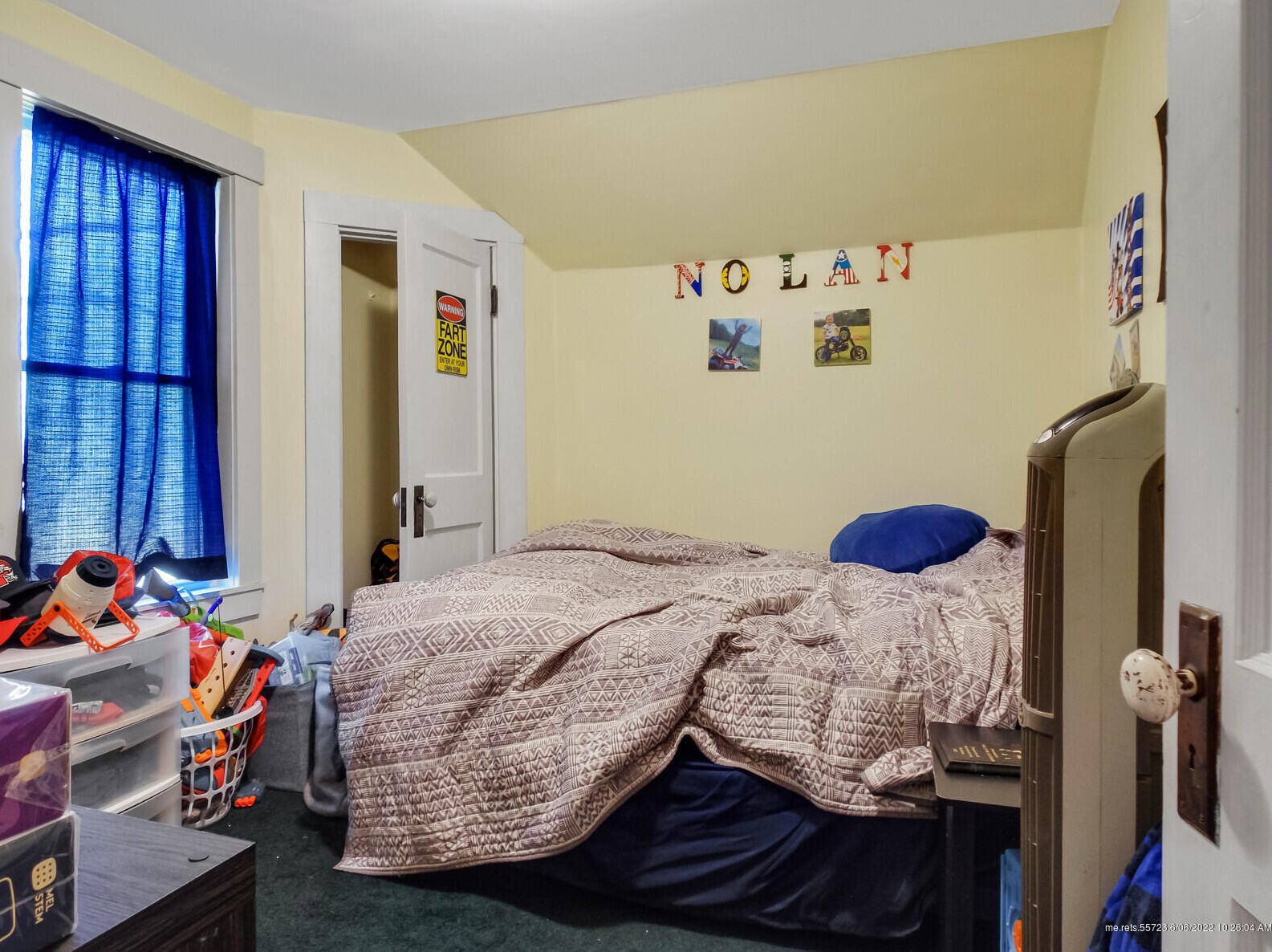 72 Main St, Peru ME  04290-3016 exterior