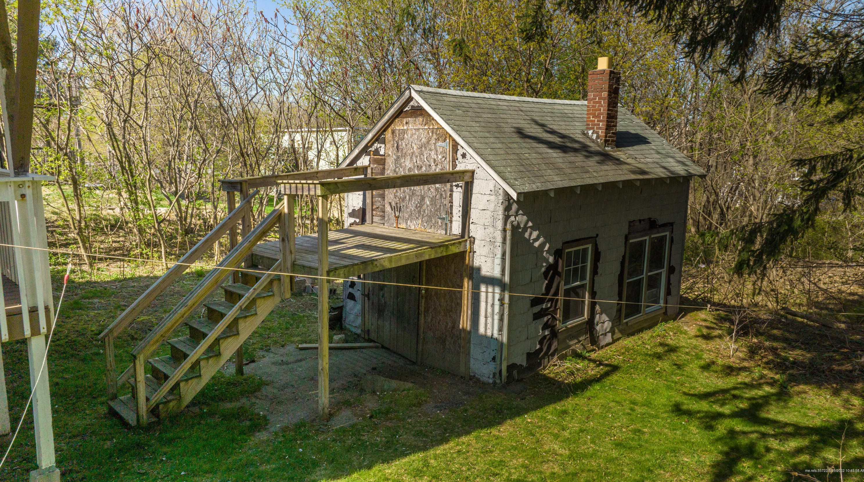 160 Cook St, Auburn ME  04210-5325 exterior