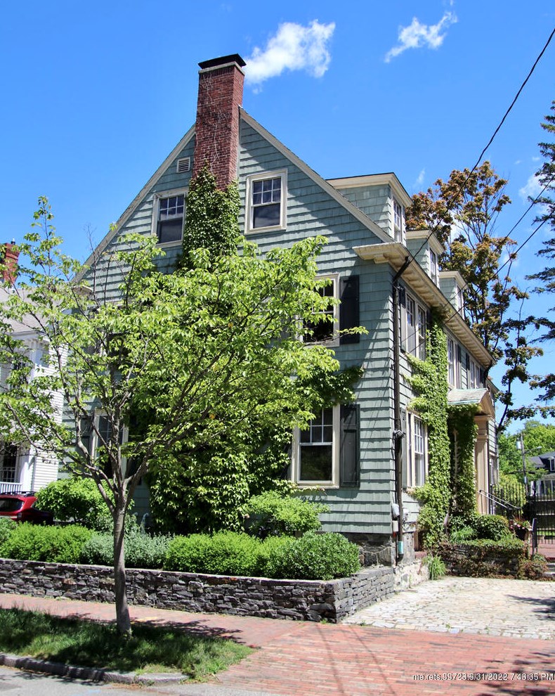 61 Thomas St, Portland ME  04102-3637 exterior