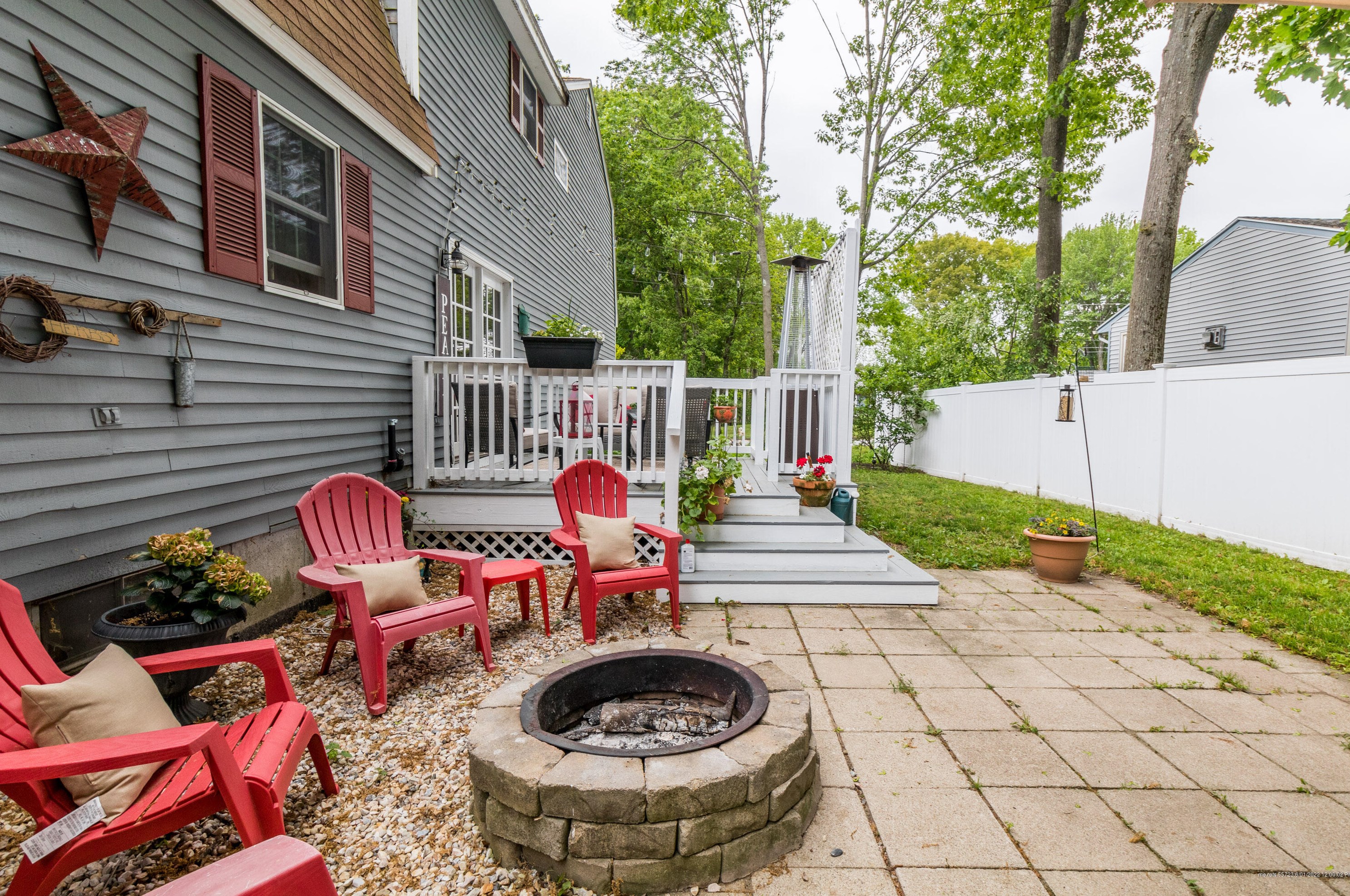 2 Alberta Dr, Westbrook ME  04092-3162 exterior